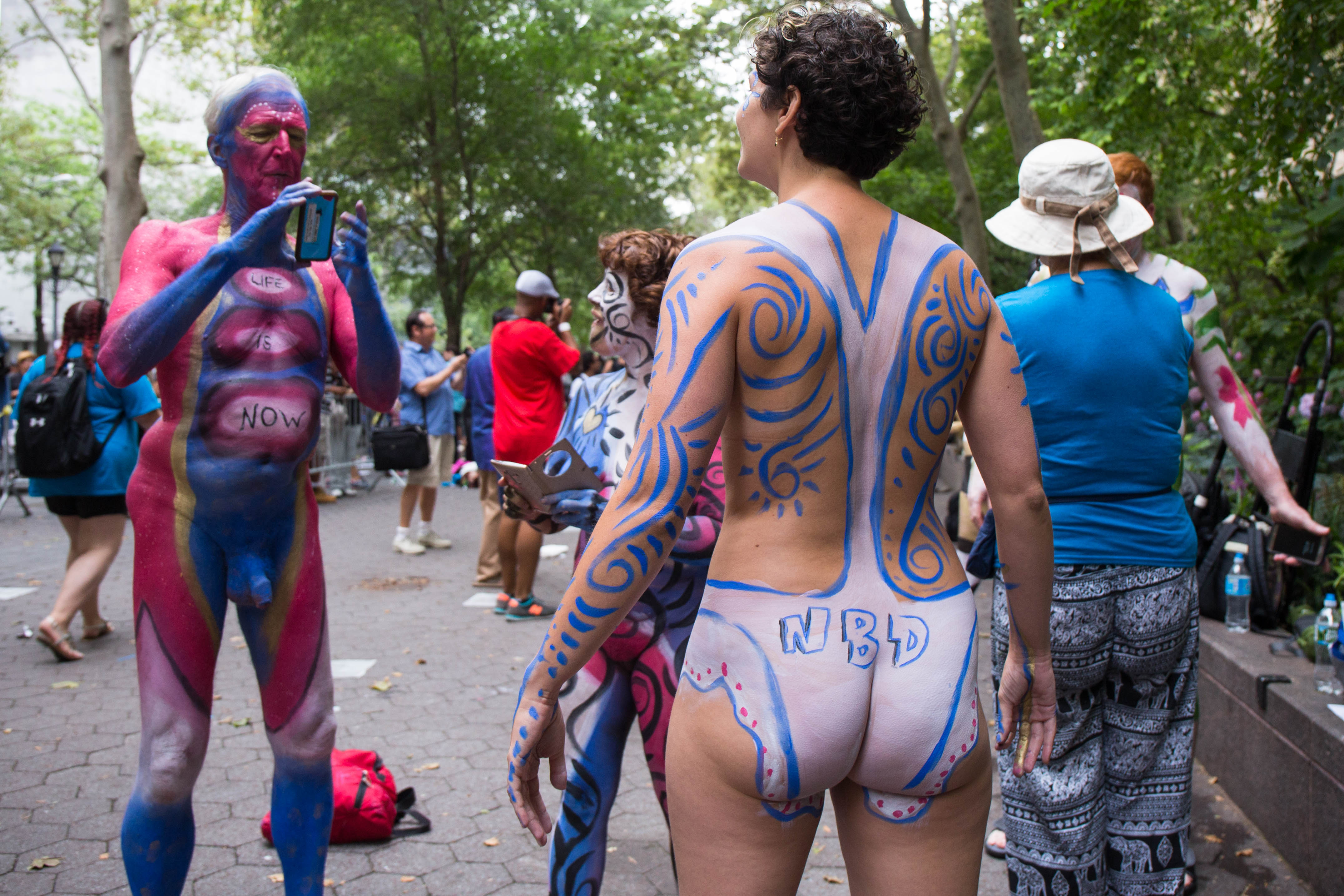 Nsfw Photos Totally Naked People Got Painted In Midtown Nyc