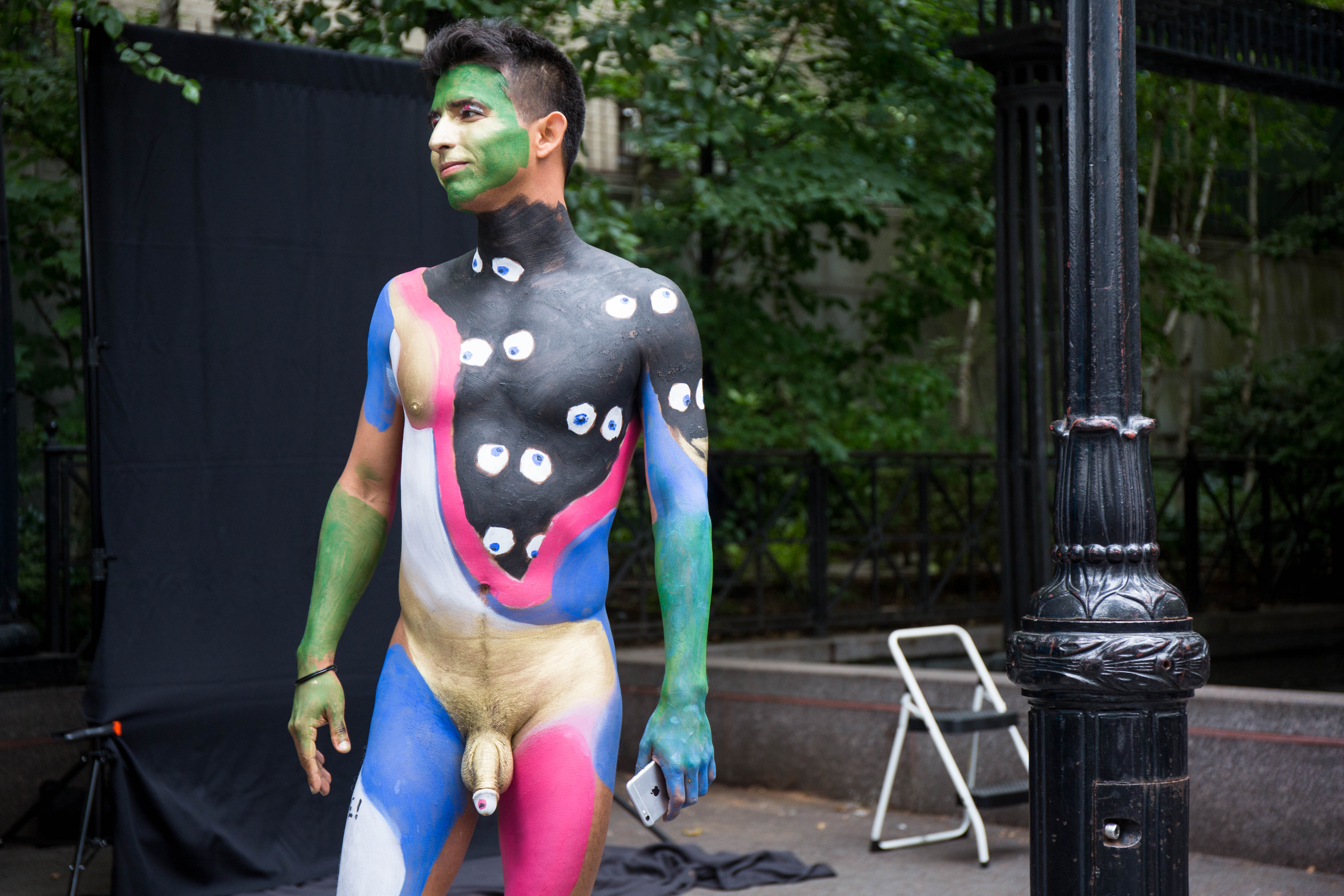 NSFW Photos 100 Totally Naked People Got Painted In Midtown NYC