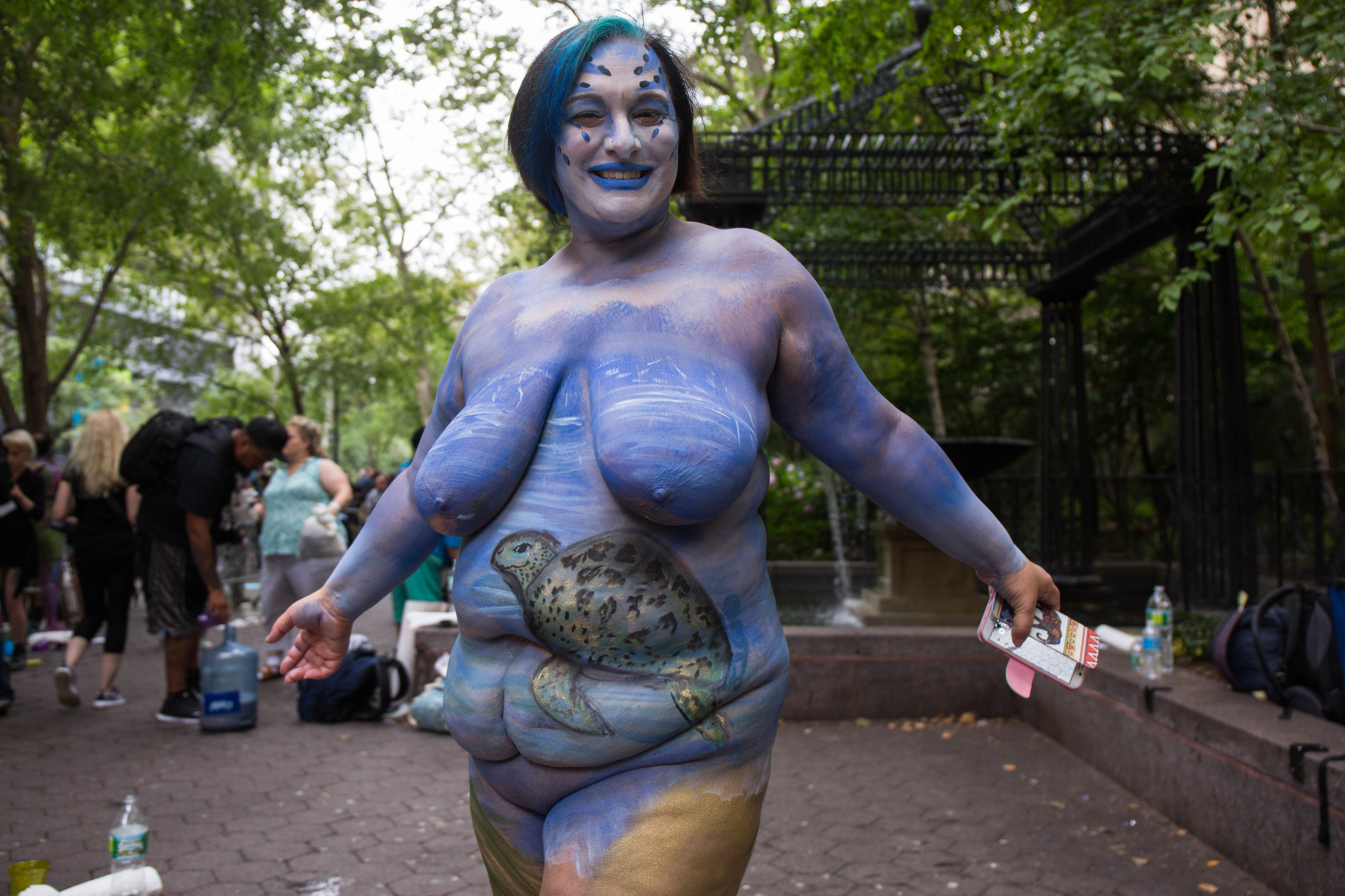 NSFW Photos 100 Totally Naked People Got Painted In Midtown NYC