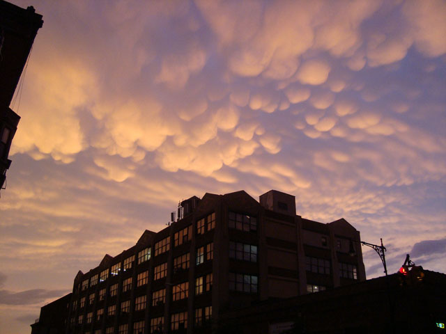 Mammatus Clouds Forever : More Photos Of The Bumpy Clouds - Gothamist