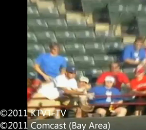 Texas Rangers fan dies, fell reaching for ball