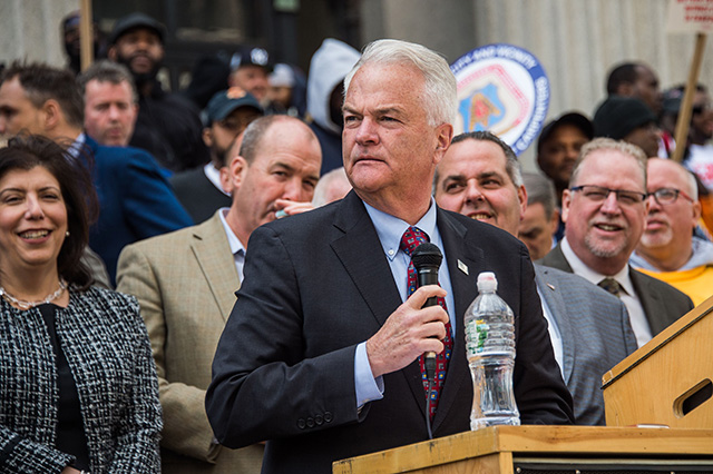 Elected Officials Call On Staten DA To Drop Man&rsquo;s Charges Following Drug Planting Allegations