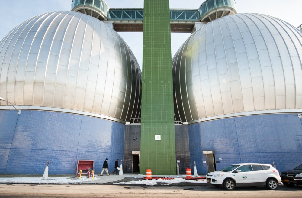 photos-newtown-creek-wastewater-treatment-plant-turns-poo-into-power