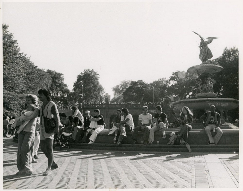 Photo: Central Park's Bethesda Fountain Is Back On! - Gothamist