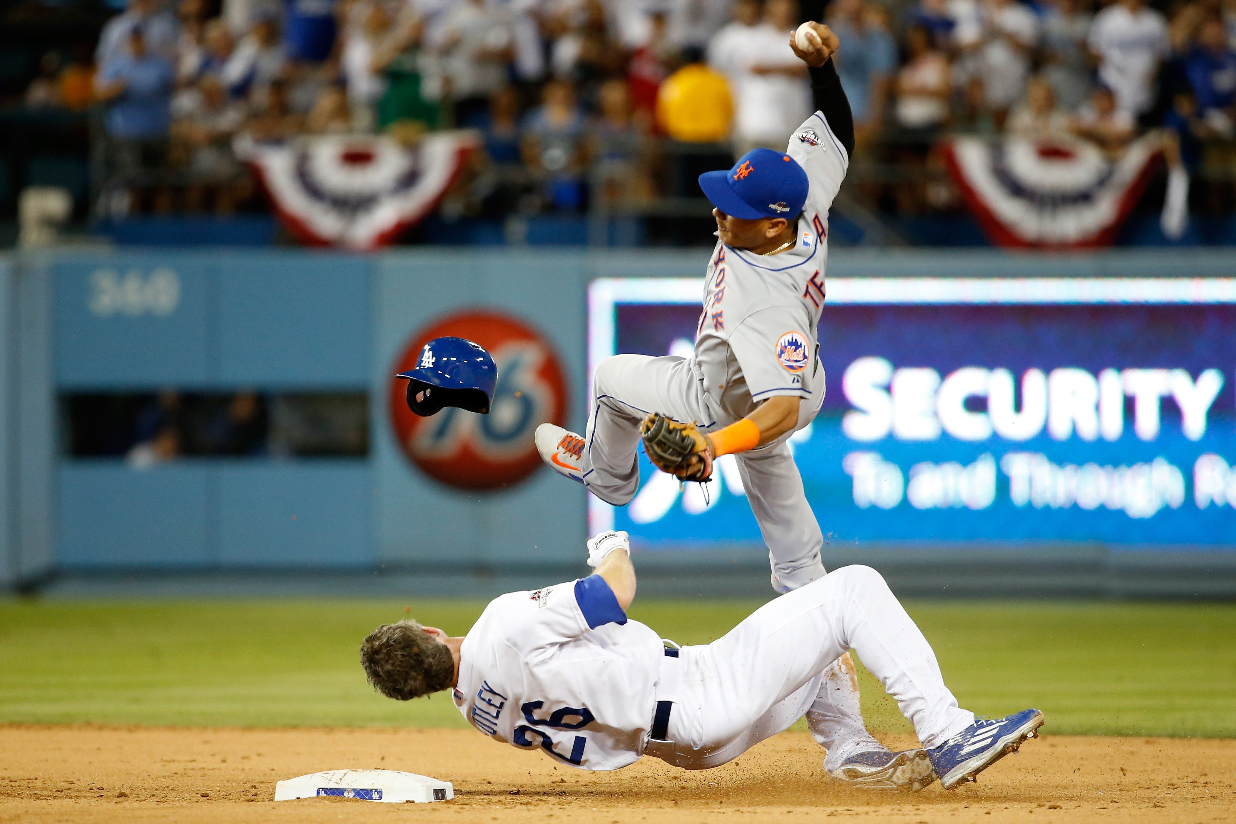 As Mets seethe over slide, MLB suspends Utley