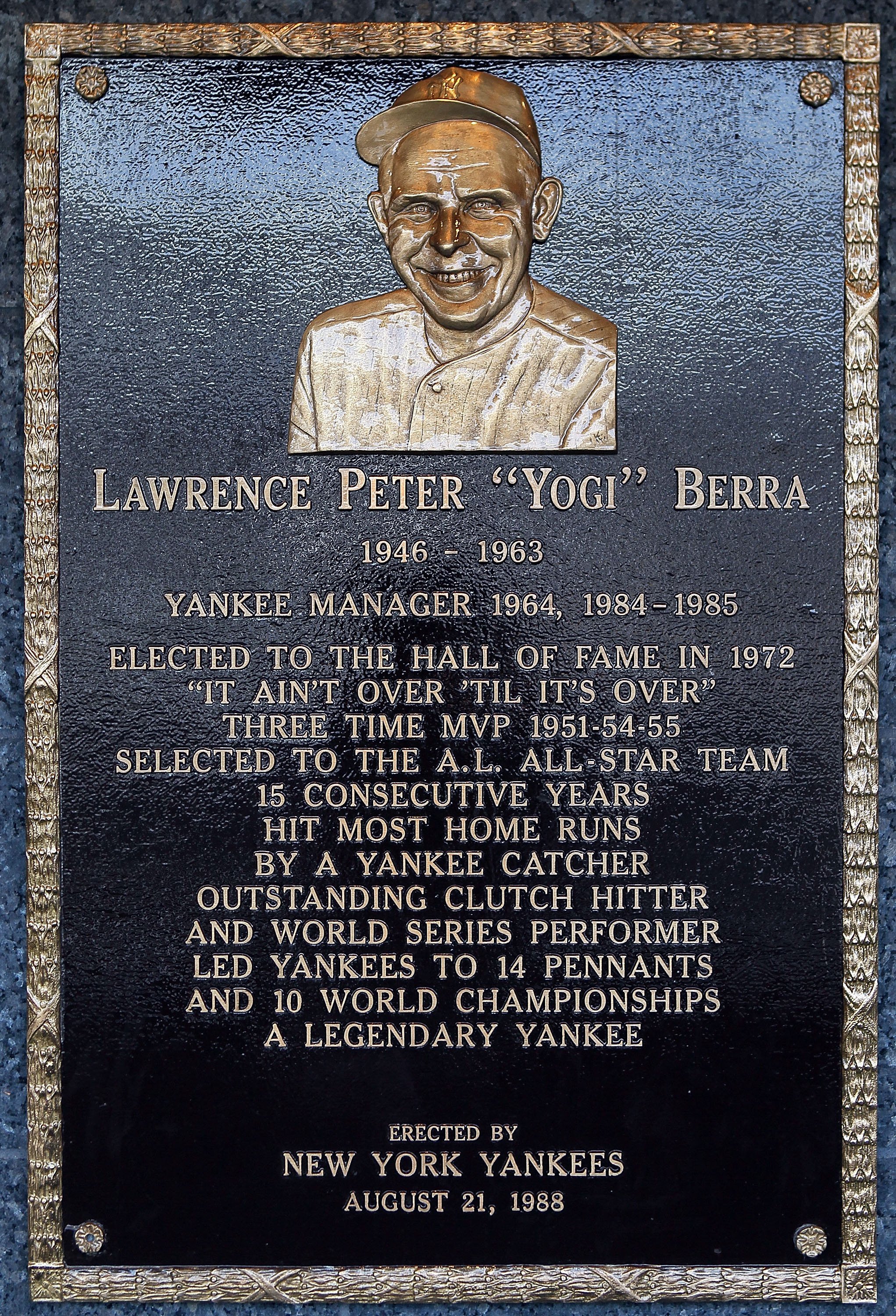 Yankees Hall of Famer Yogi Berra Dies at 90, WNYC News