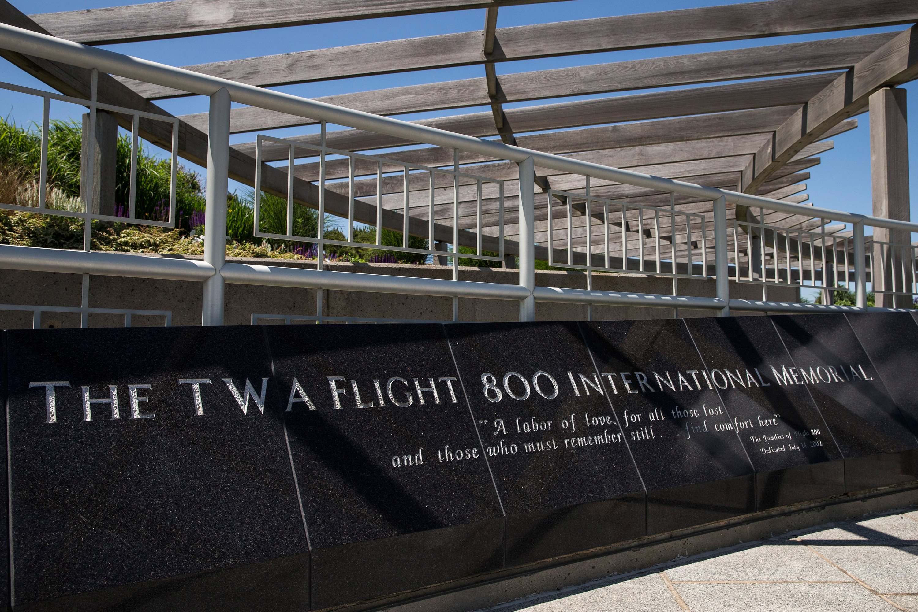 A missile or bomb was first suspected in TWA Flight 800 tragedy – New York  Daily News