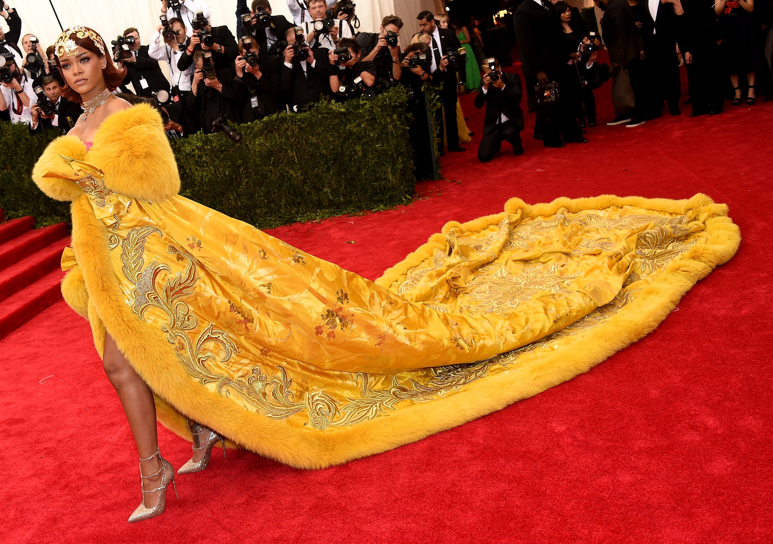 Met Gala Photos: Rihanna Crushes It, Nearly Nude Beyonce, SJP's Wild Hat  And More! - Gothamist