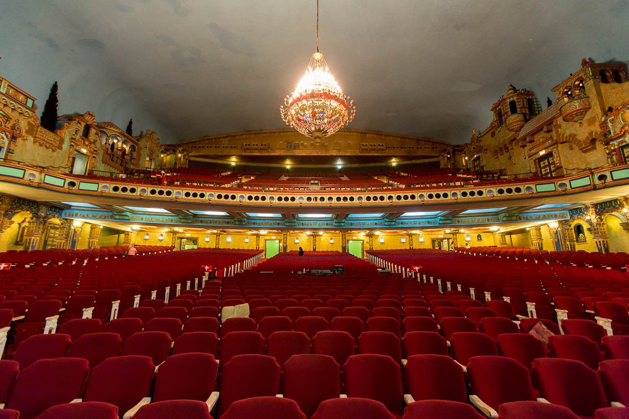 Inside The Spectacular 1929 Movie Palace That's Now A Place Of Worship ...