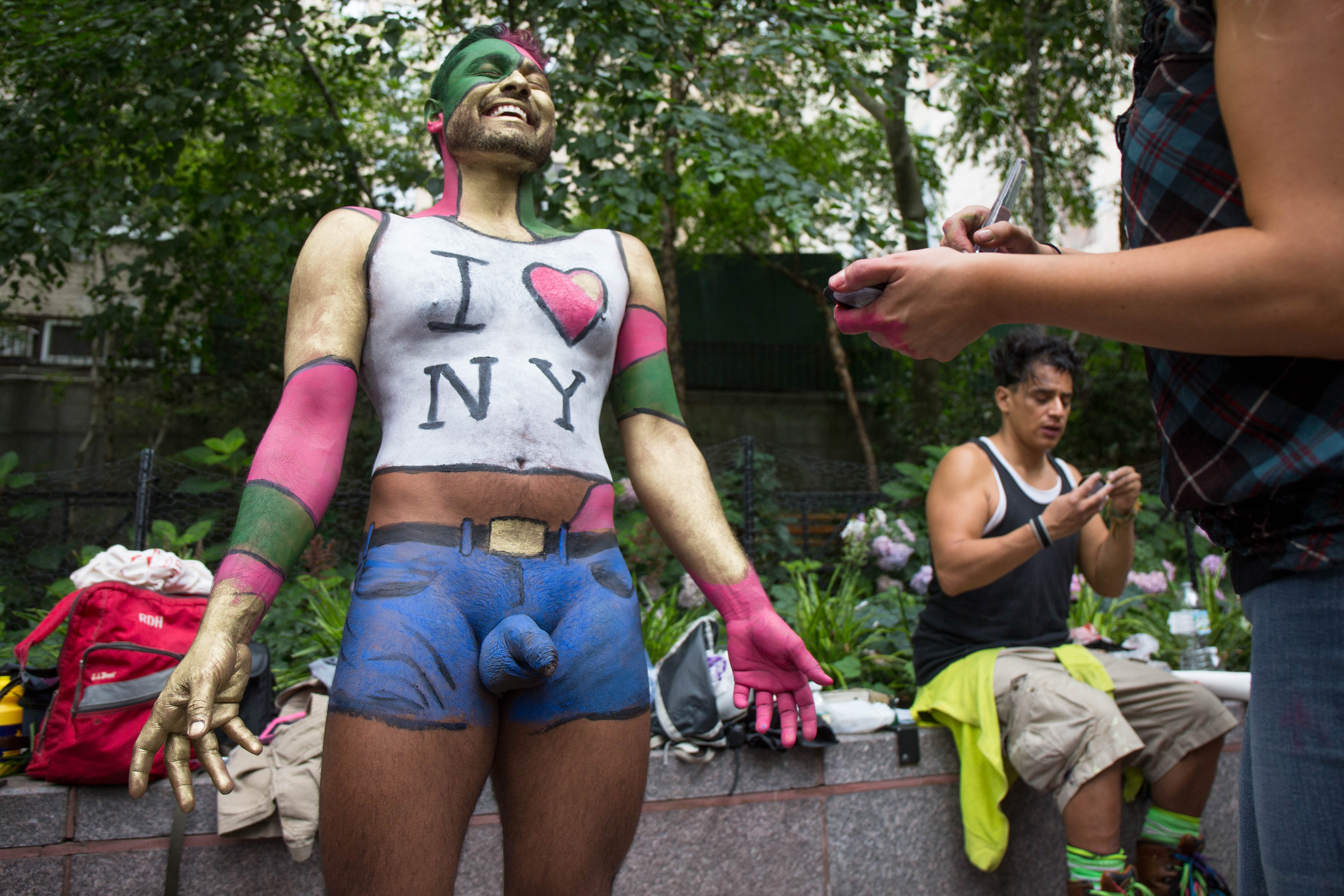 NSFW Photos 100 Totally Naked People Got Painted In Midtown NYC.