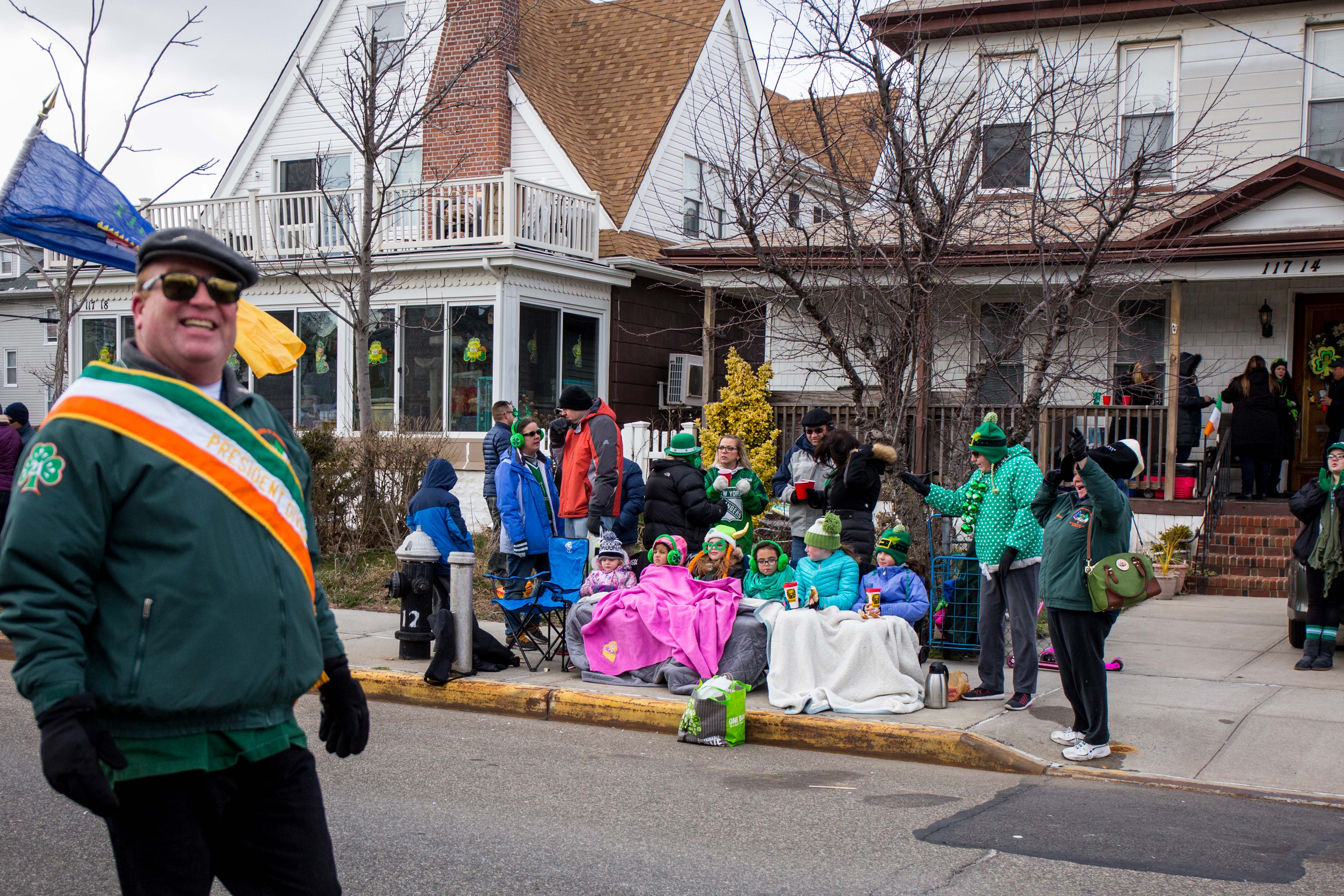 Photos Rockaway's Freezing Cold St. Patrick's Parade Gothamist