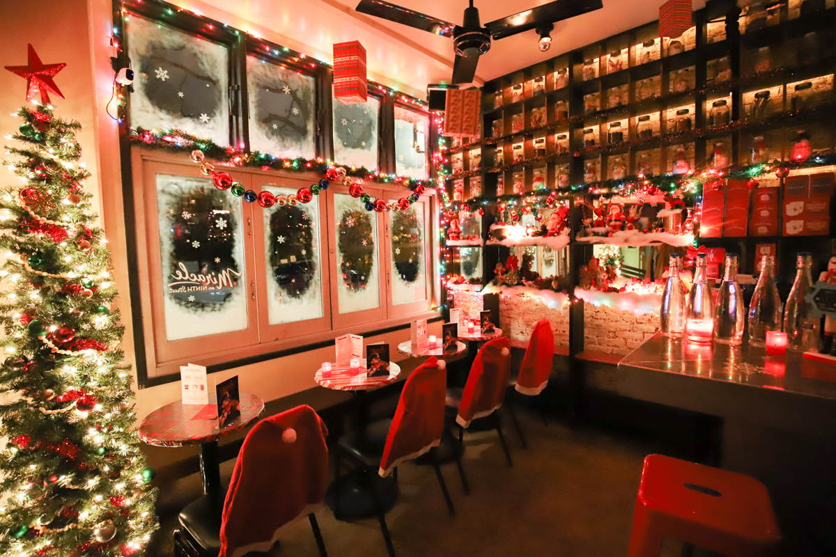 Inside Miracle On 9th Street, One Of NYC's HolidayThemed PopUp Bars Gothamist