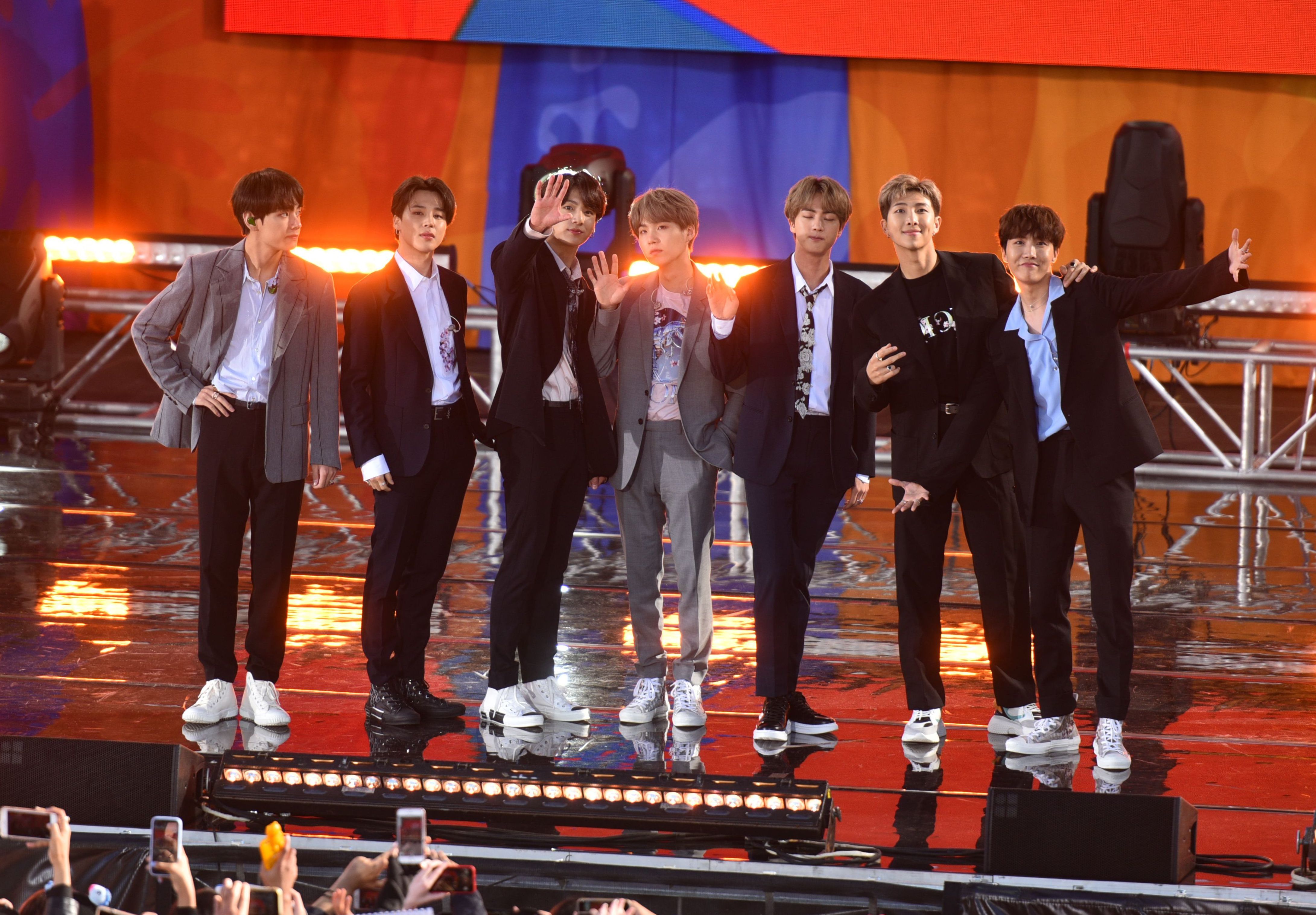 BTS Wore Grey and Black Suits For GMA Central Park Performance - V