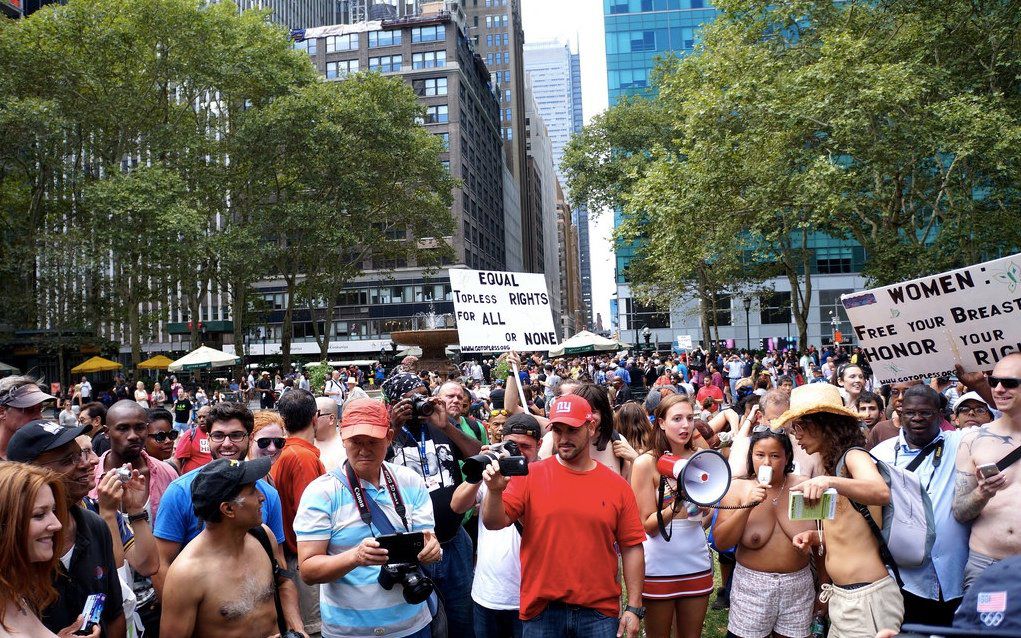 NSFW Photos, Video: Women Bare Breasts For NYC Go Topless Day 2014 - Photo ...