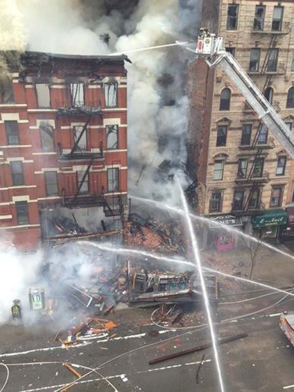 [UPDATES] Gas Explosion Causes East Village Building Collapse, Fire ...