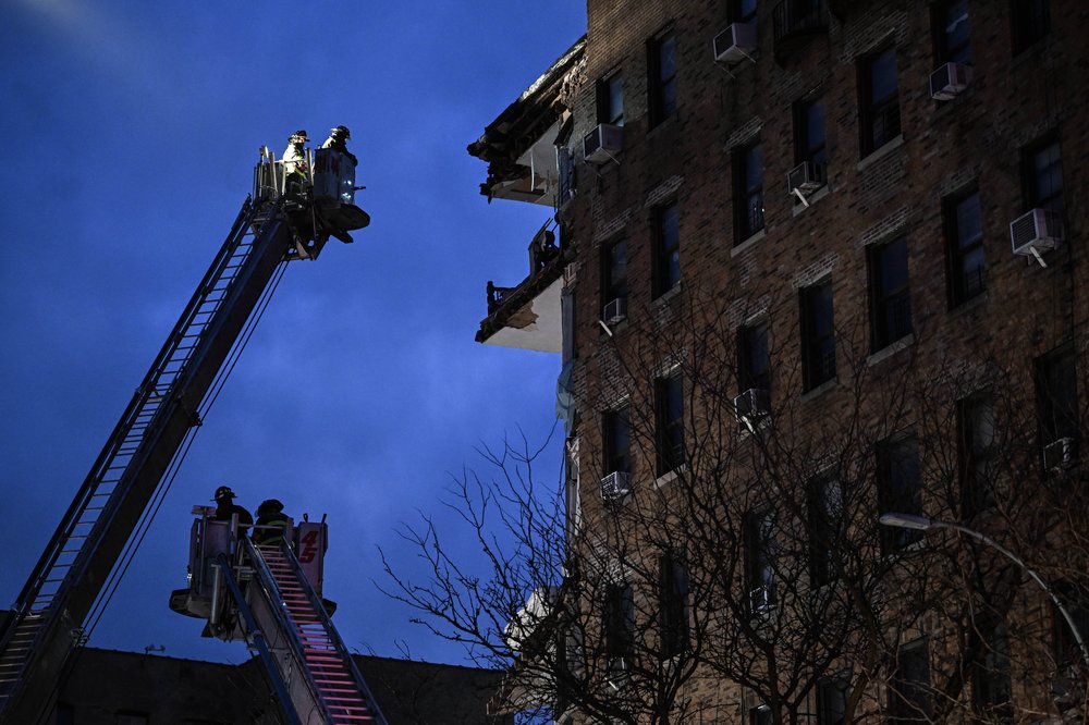 Bronx building collapse sparks worries about NYC's aging housing stock ...