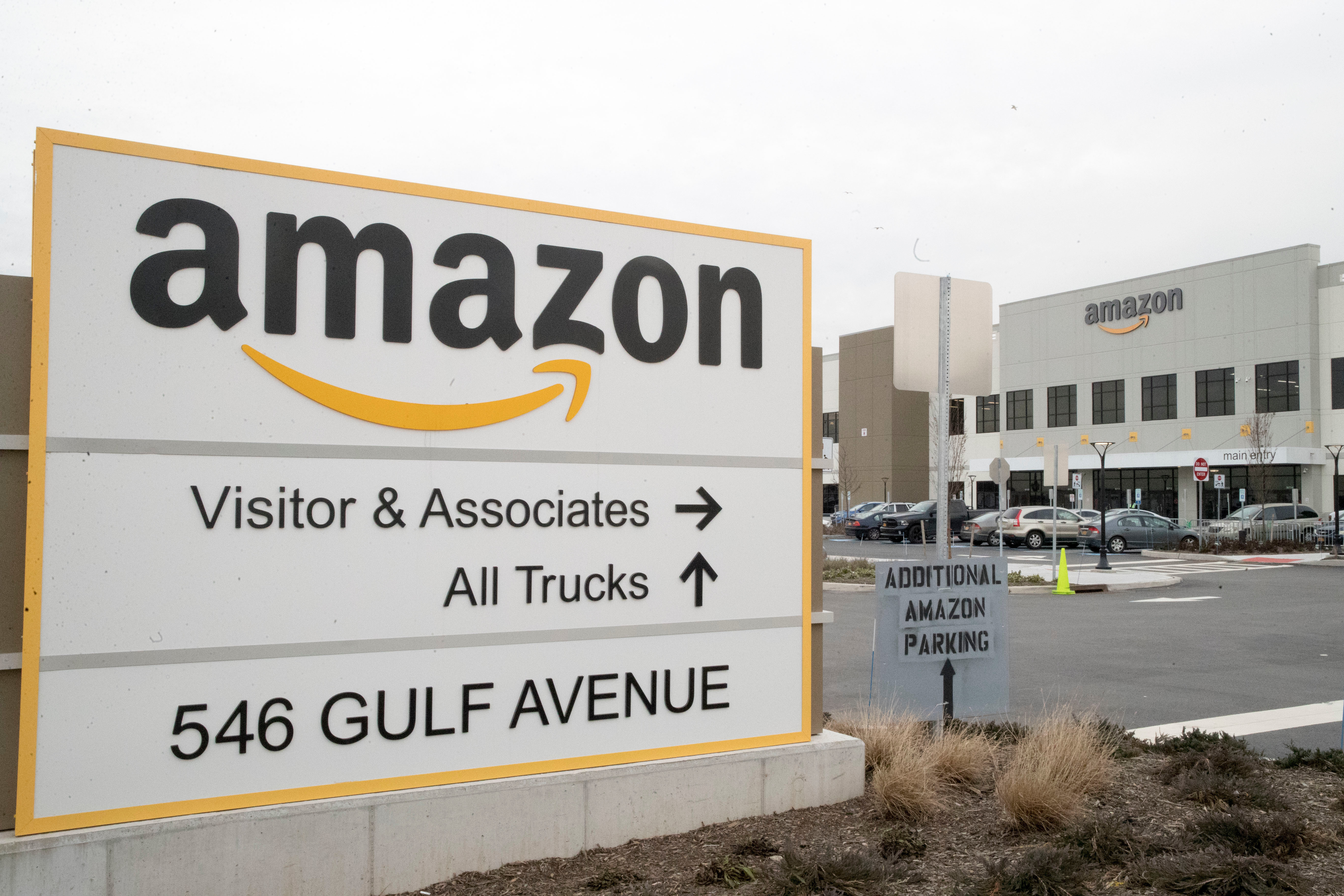 Amazon goes before judge Monday in attempt to overturn Staten Island union vote
