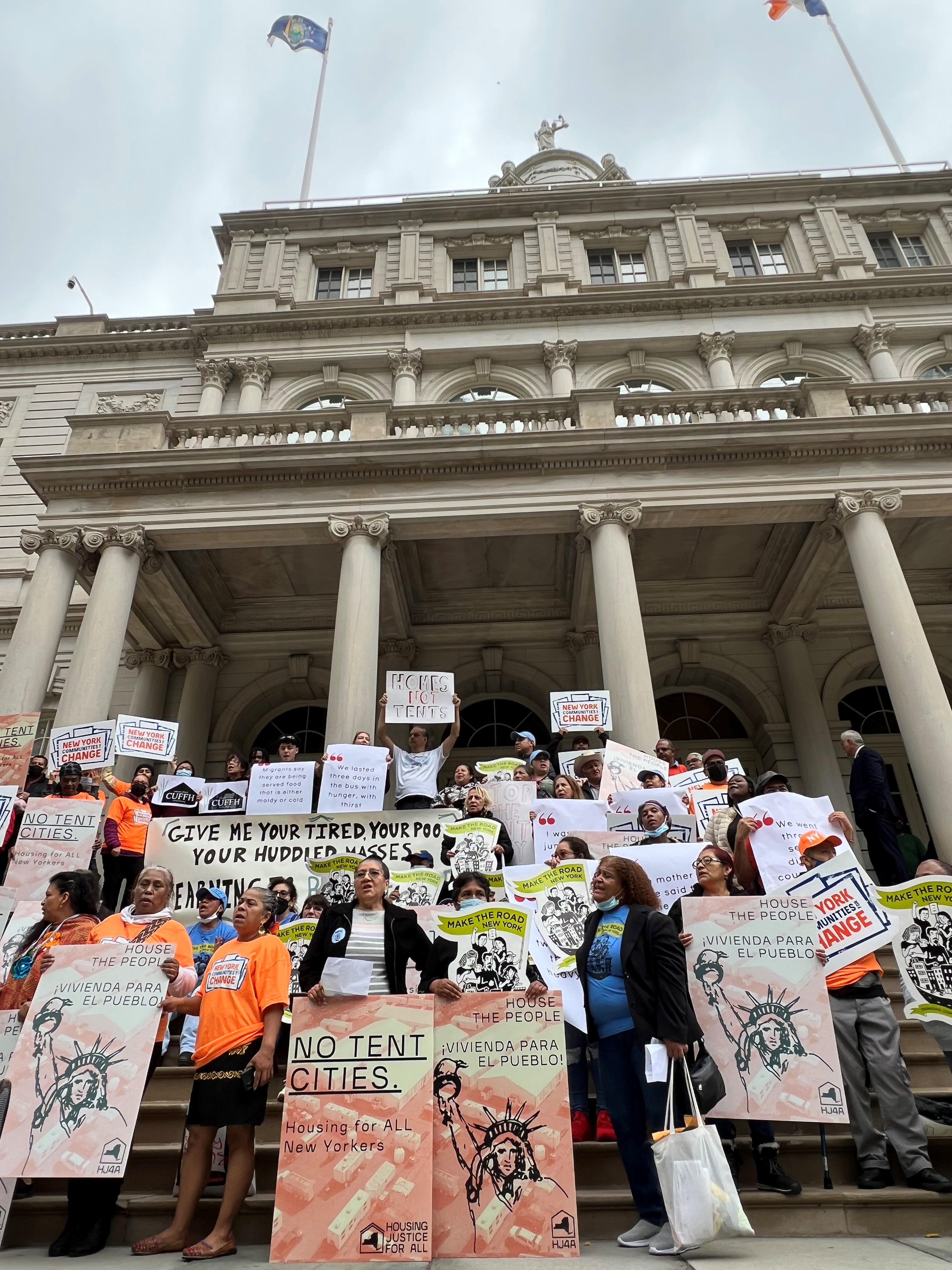 NYC officials rally outside City Hall, call on mayor to ditch migrant tent plan