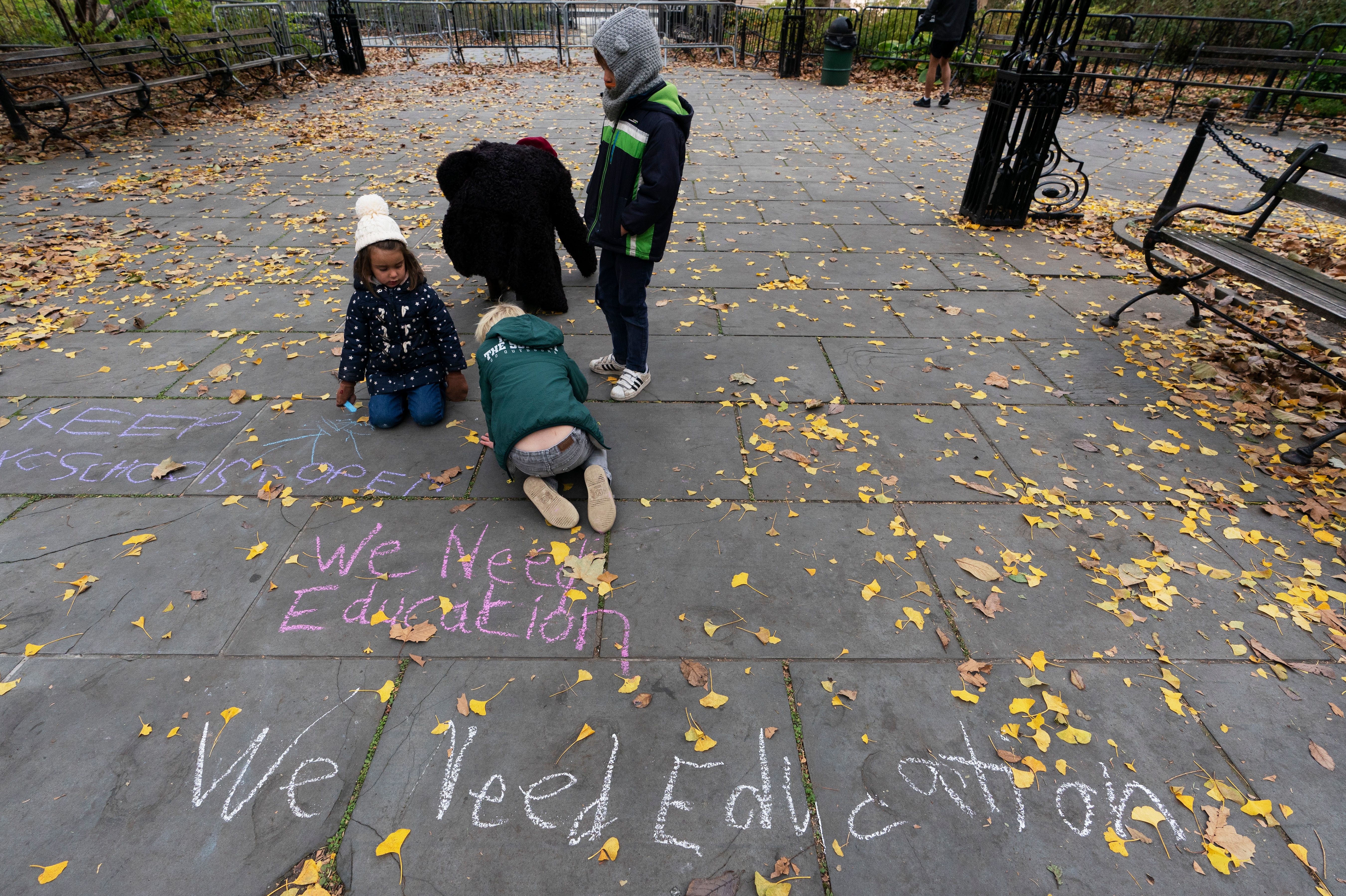 Schools Update: 35,000 NYC Public School Students Opt Into Blended Learning
