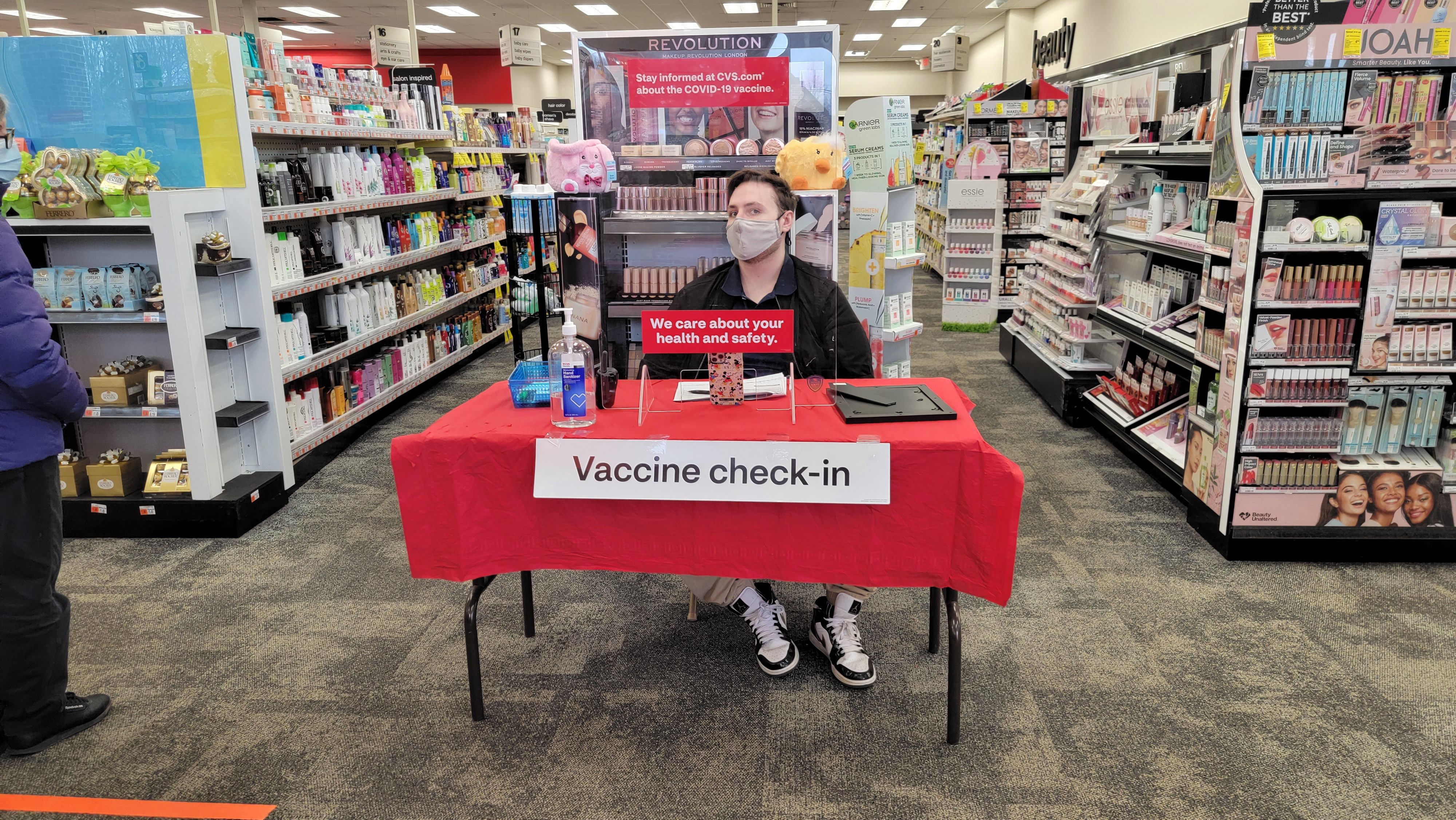 NY Pharmacies Can Now Give Vaccines To New Yorkers With Underlying Conditions
