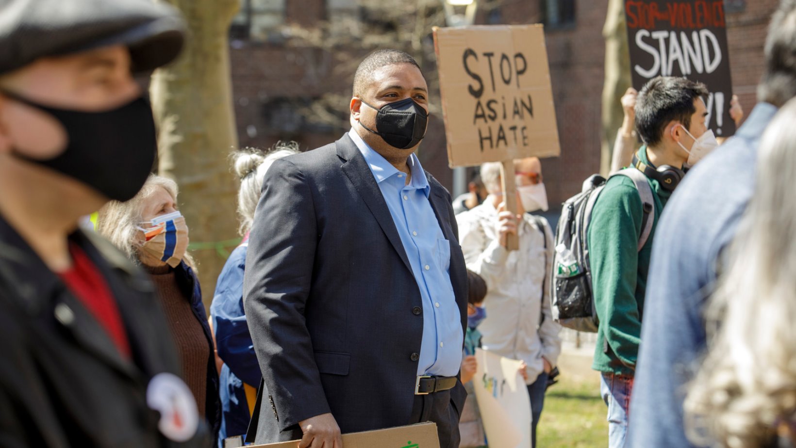 Manhattan DA Defends New Prosecution Policies After NYPD Commish Raises Concerns