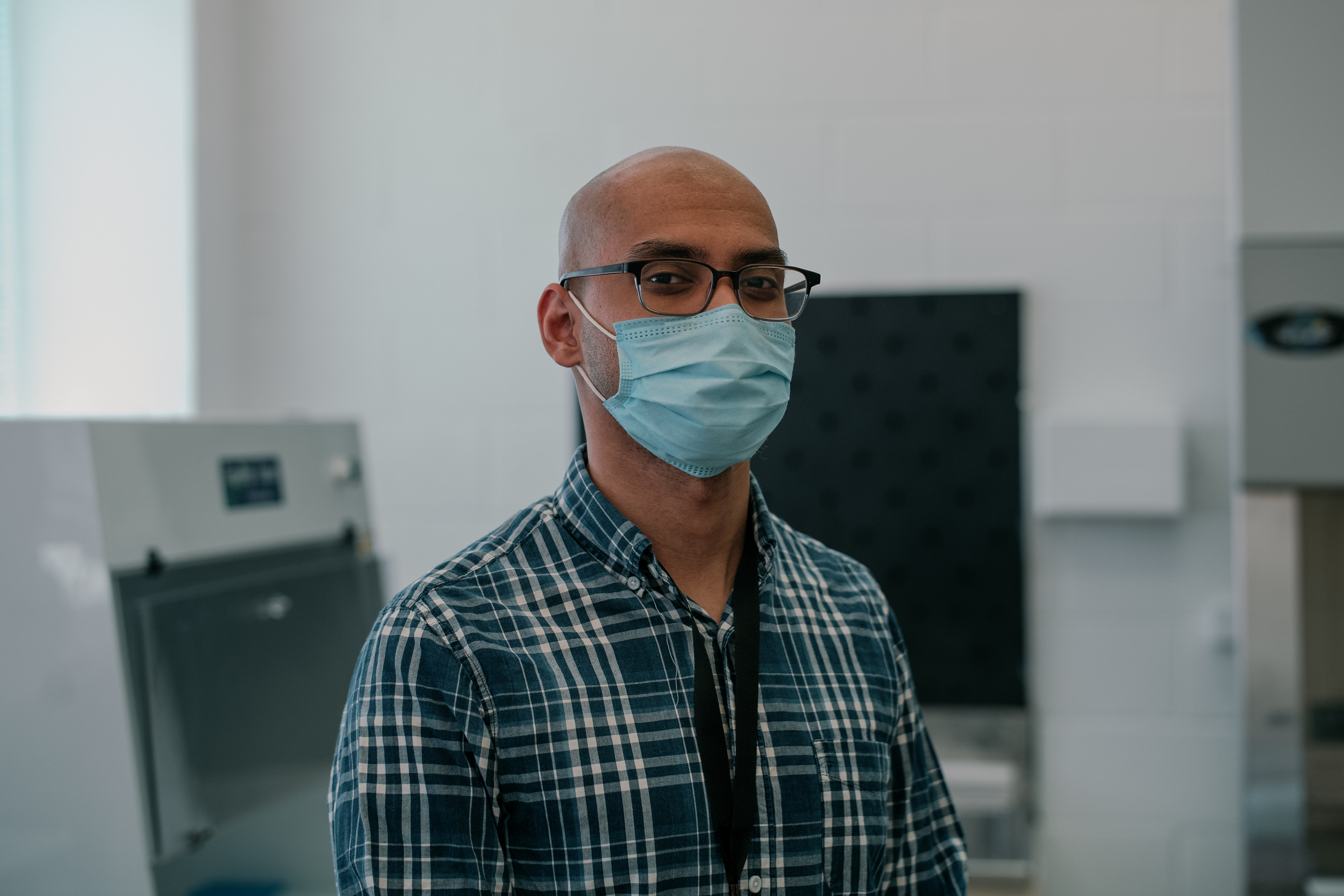 Meet The New Yorkers Hunting Down The Coronavirus Variants