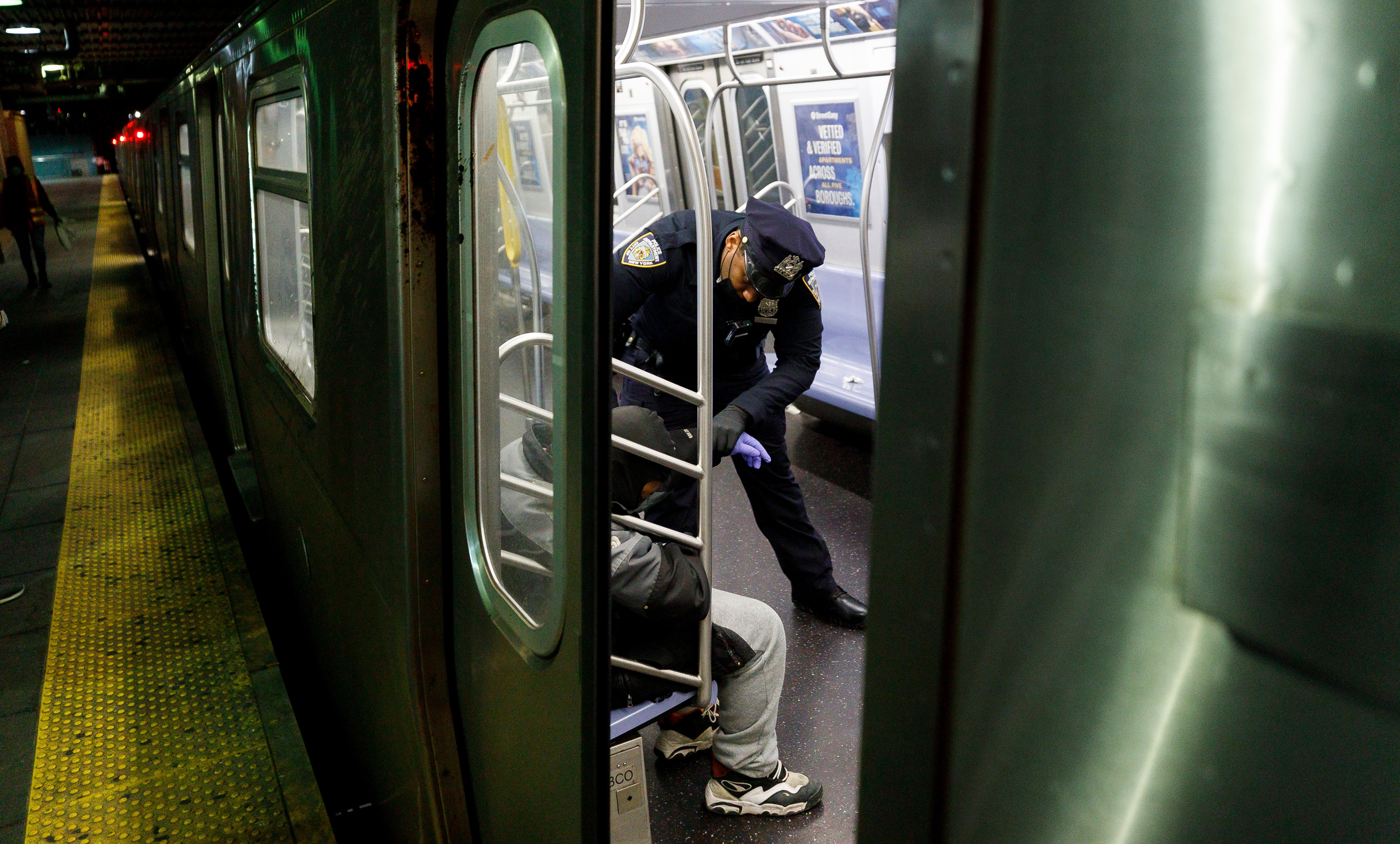 No 24/7 mental health service: Staffing challenges limit NYC&rsquo;s crisis response program