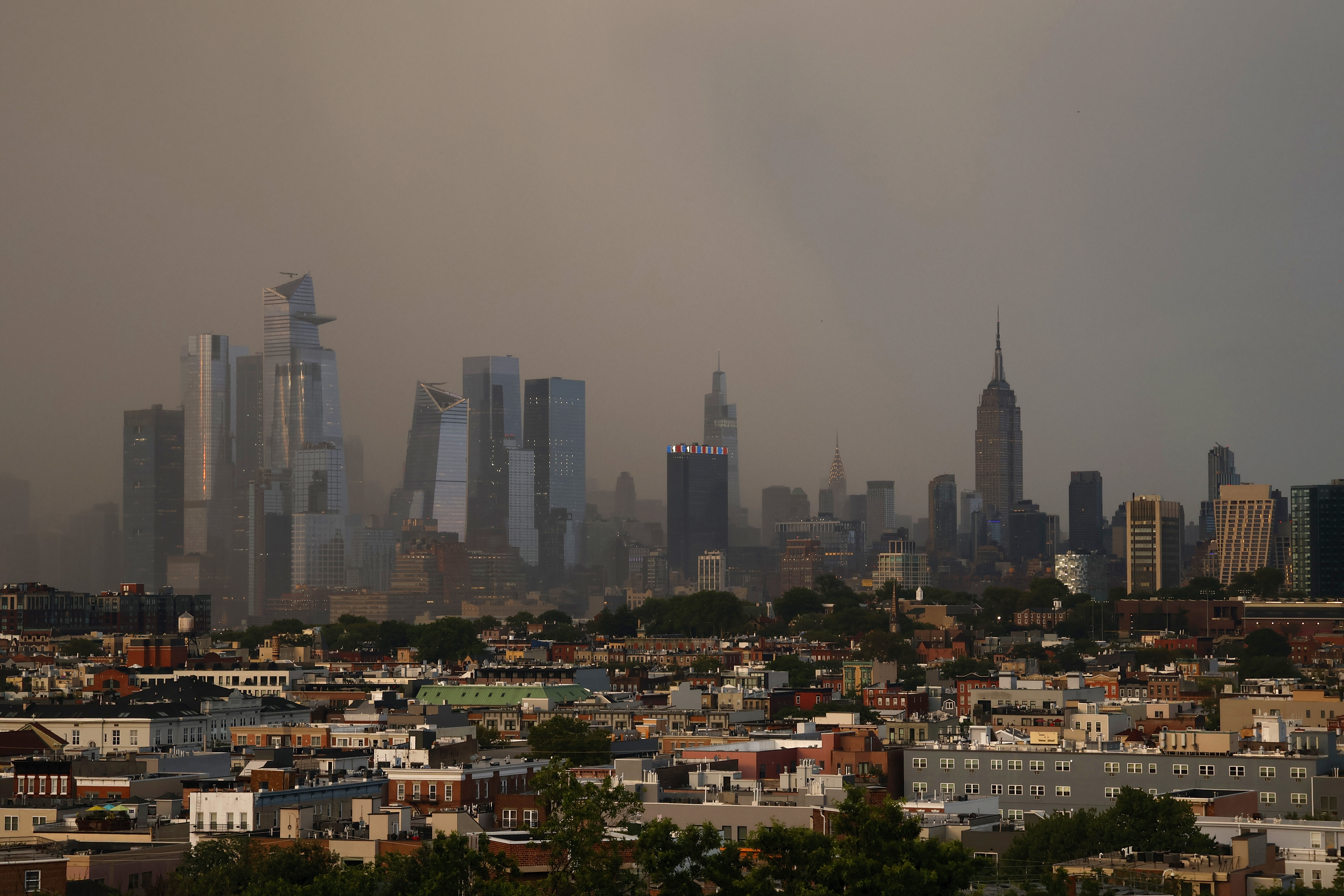 Muggy then wet: NYC forecast calls for thunderstorms later this weekend