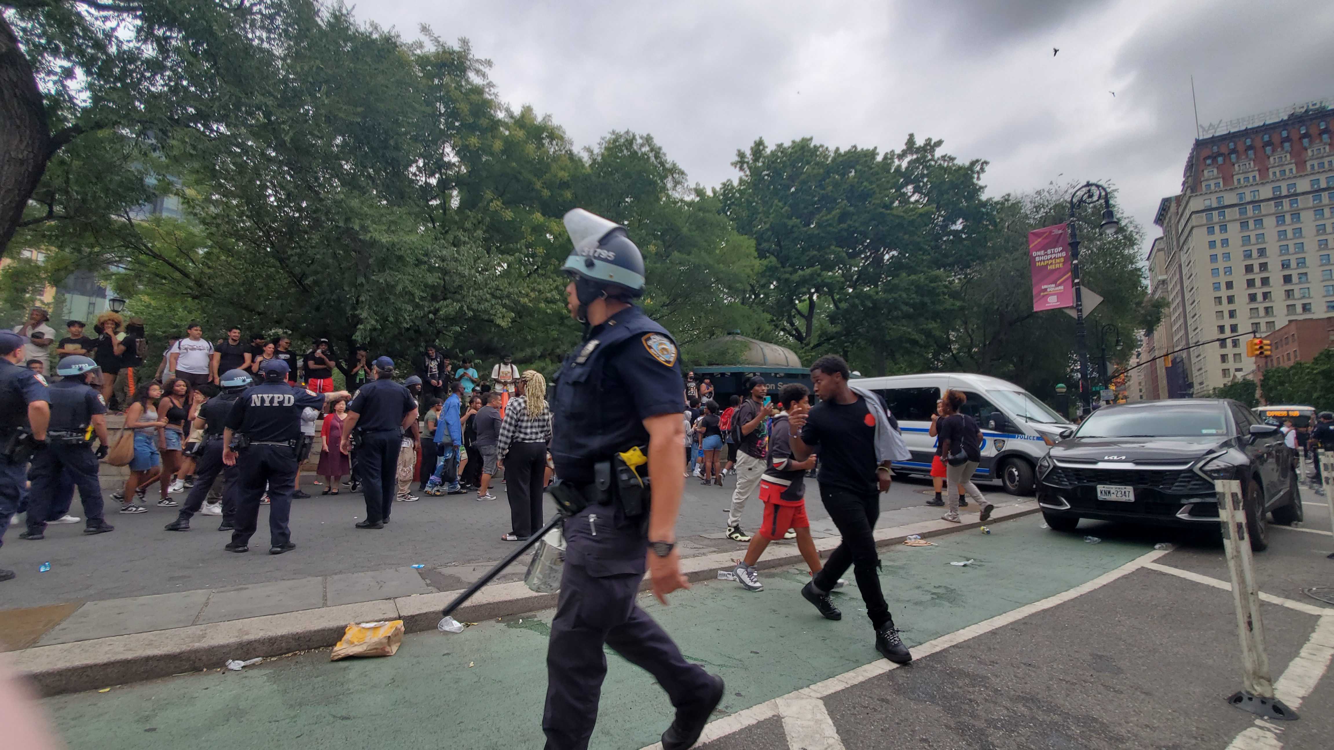 Influencer Kai Cenat charged with inciting a riot after chaotic crowd stormed Union Square Influencer Kai Cenat charged with inciting a riot after chaotic crowd stormed Union Square