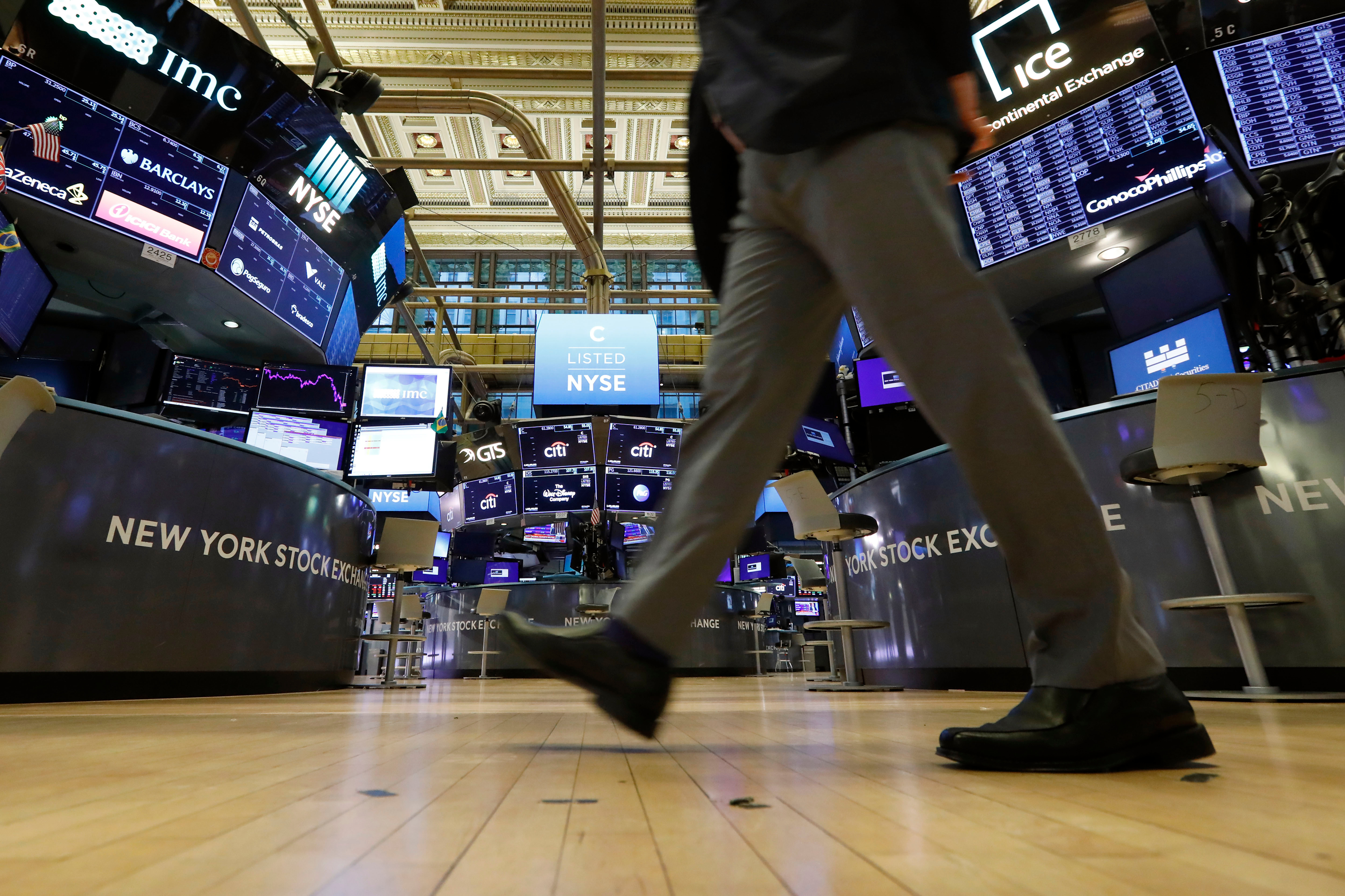 NY Weighs A Wall Street Tax. Wall Street Is Threatening To Flee NY Weighs A Wall Street Tax. Wall Street Is Threatening To Flee