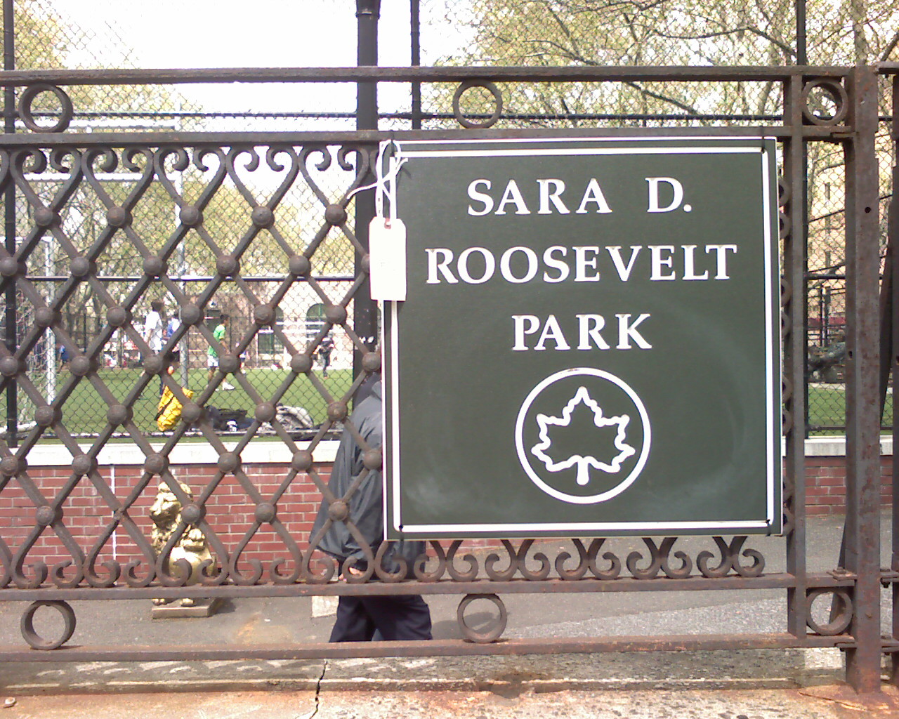 Residents say notorious Manhattan park still neglected despite murders, drug use