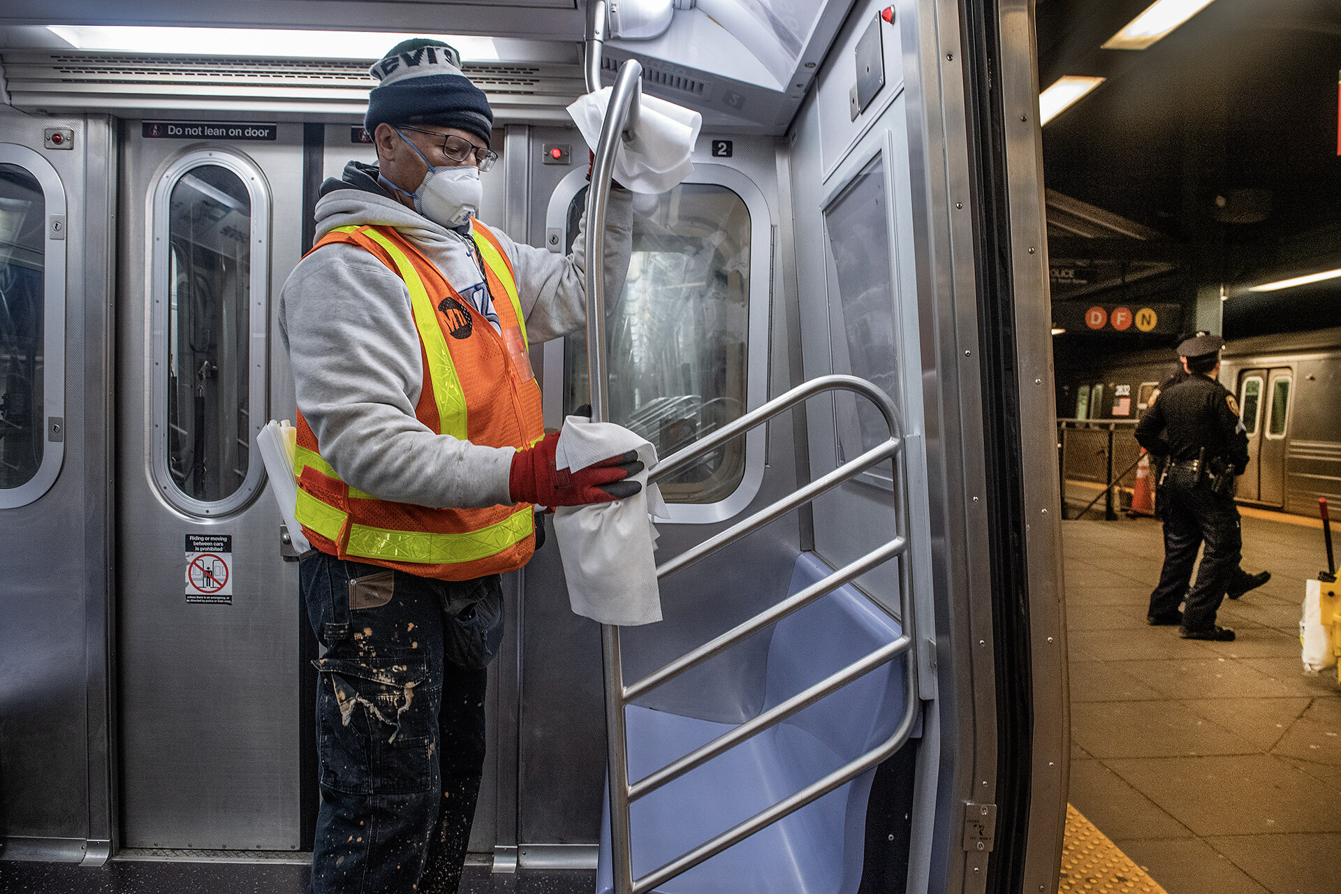 Cuomo Announces 22-Hour Subway Service Will Start 2/22