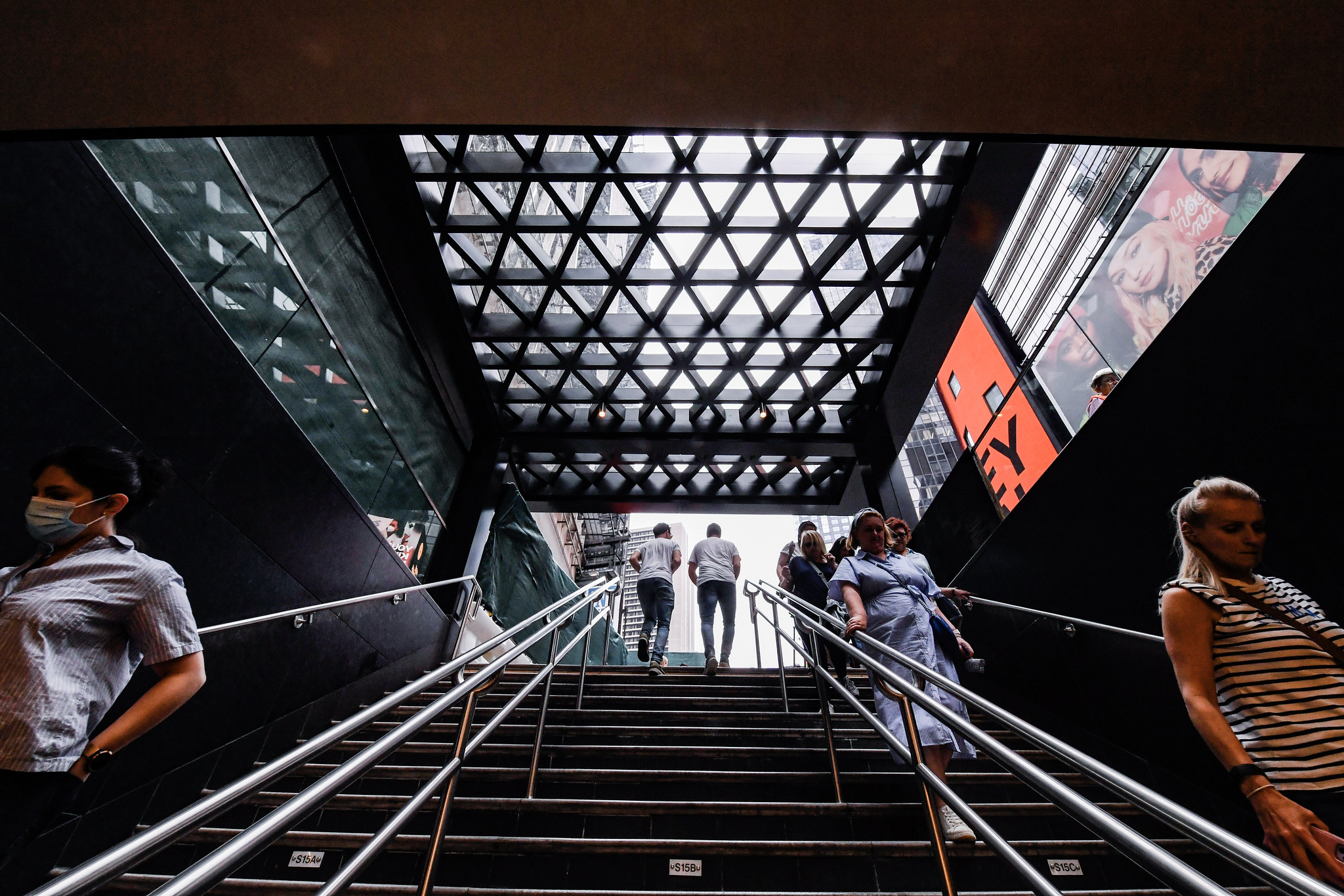 New Times Square subway entrance includes an elevator &mdash; and the largest mosaic in the system