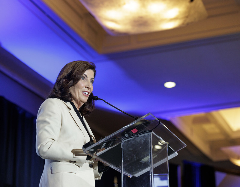 National Guard to help Venezuelans apply for working papers, Gov. Hochul says