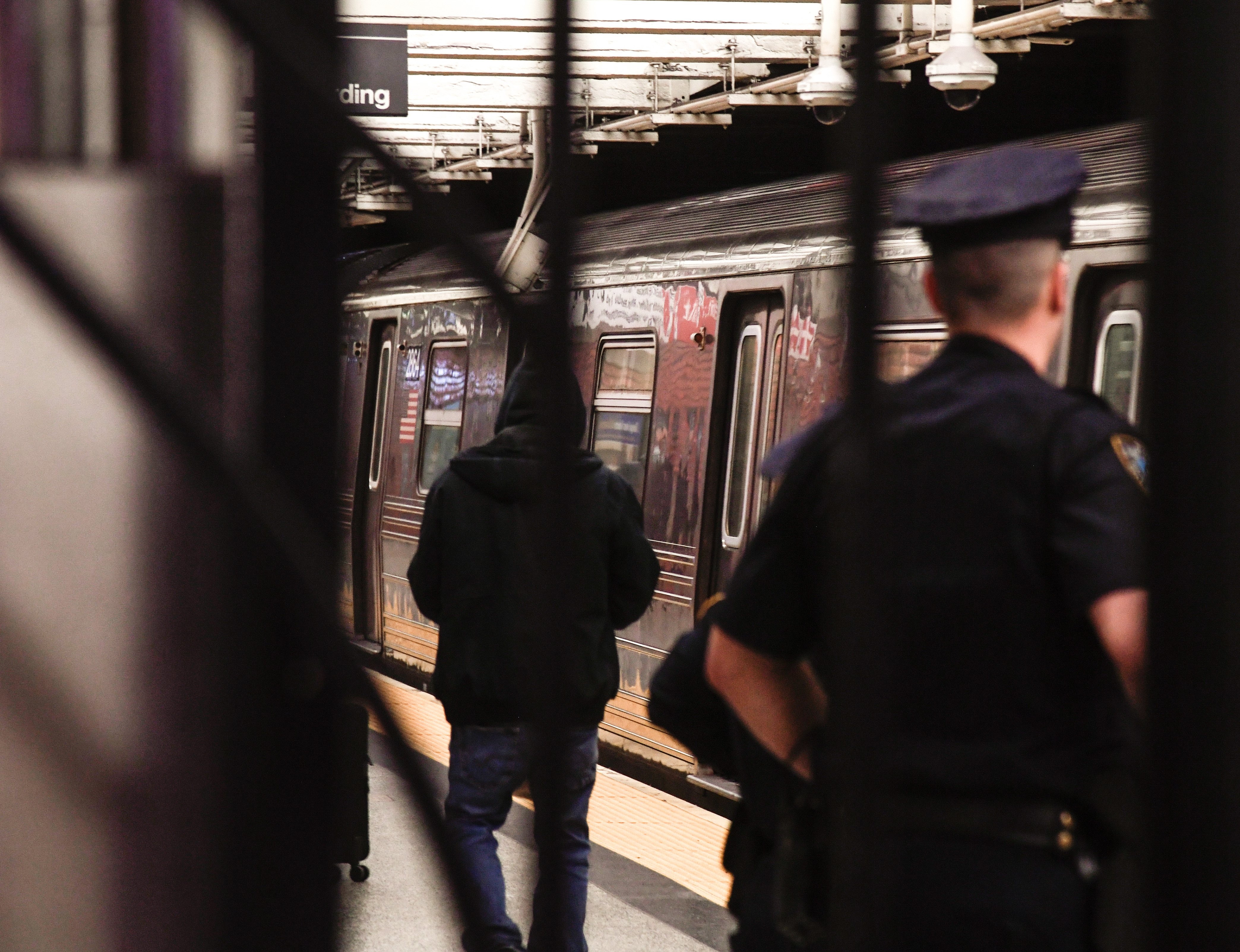 Queens man accused of firing gun in Manhattan subway station