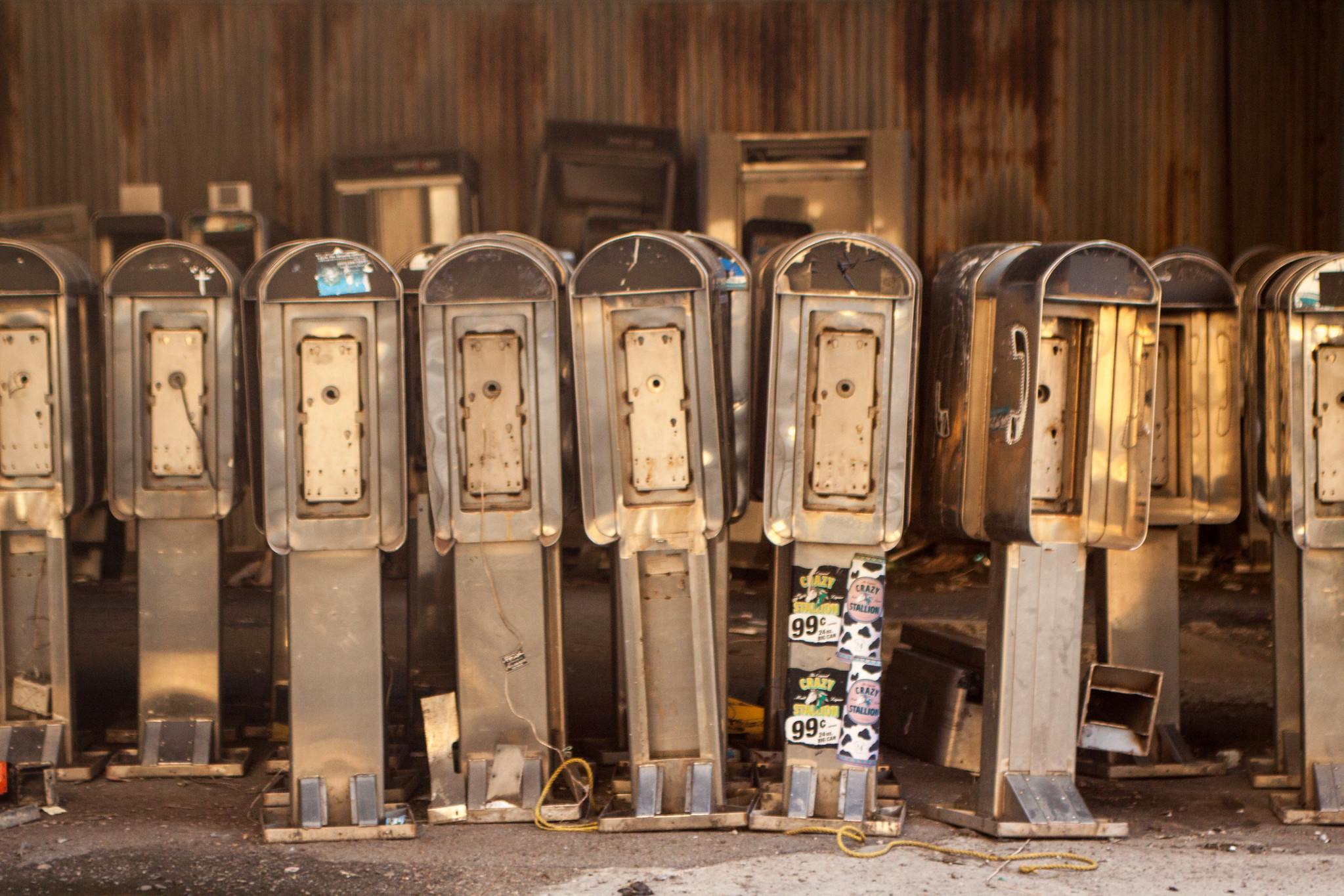 Early Addition: Look at all these broken pay phones