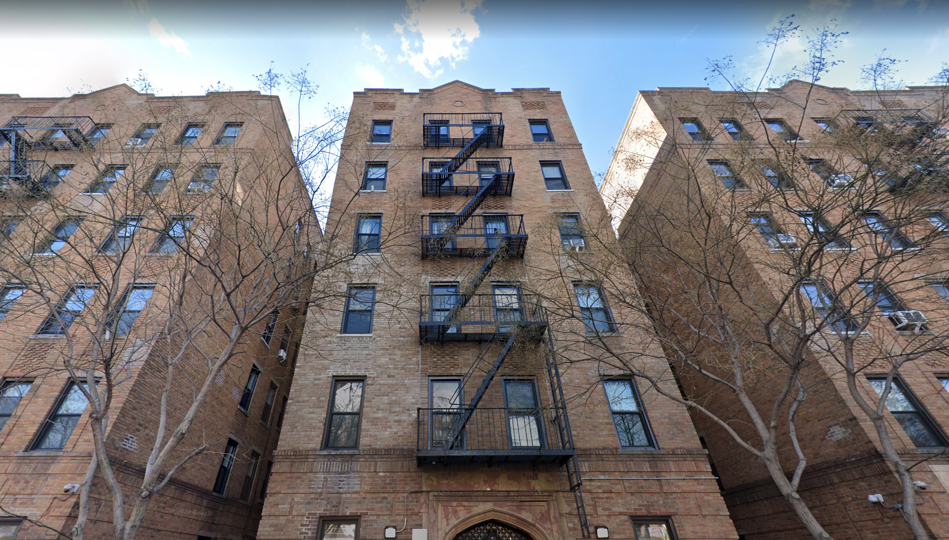 Bronx tenants sue landlord of building with nearly 500 housing violations
