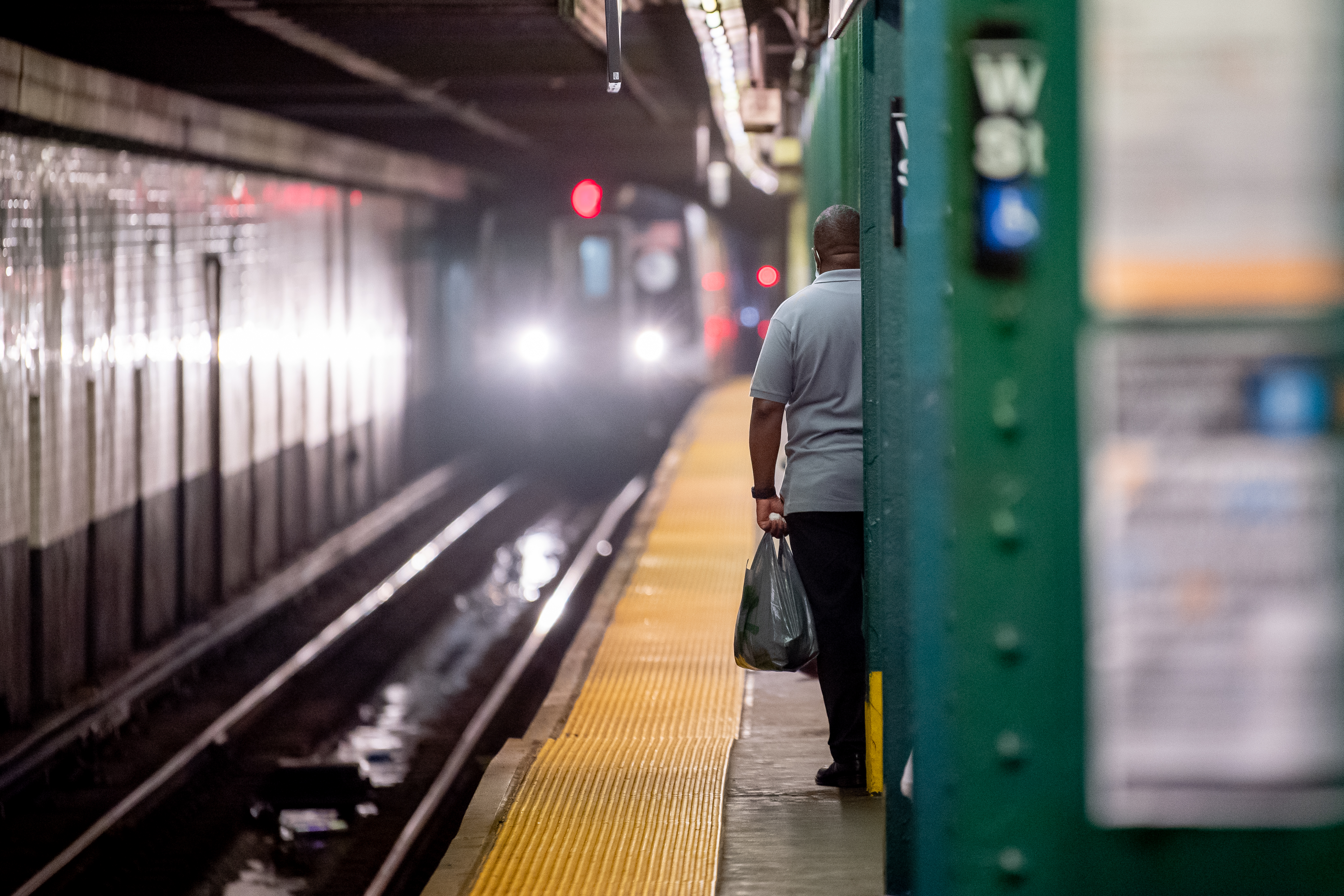 NYPD: Man fatally struck by Manhattan F train &mdash; second in a week