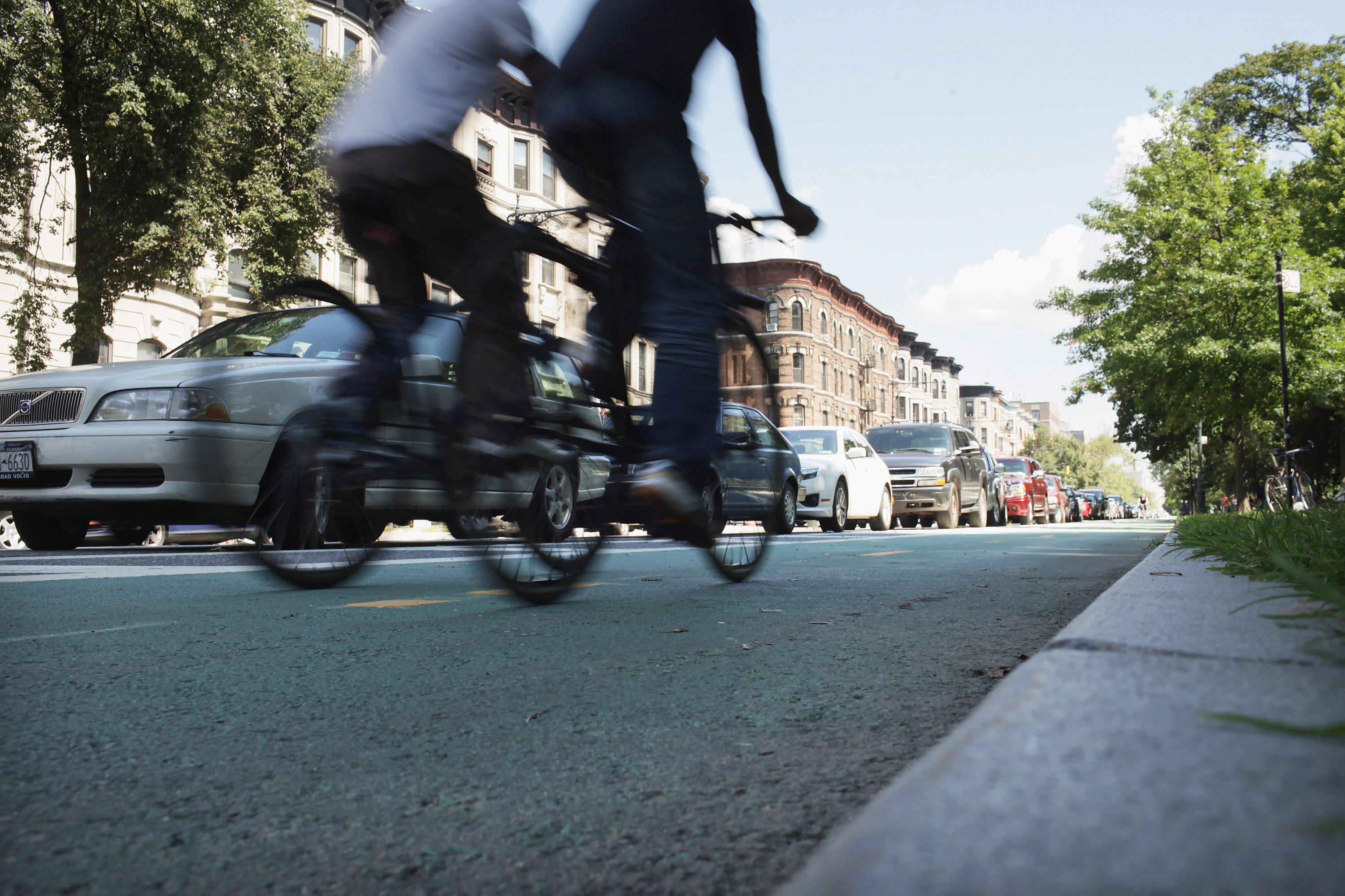 Manhattan councilmember pitches for more bike parking to prevent theft