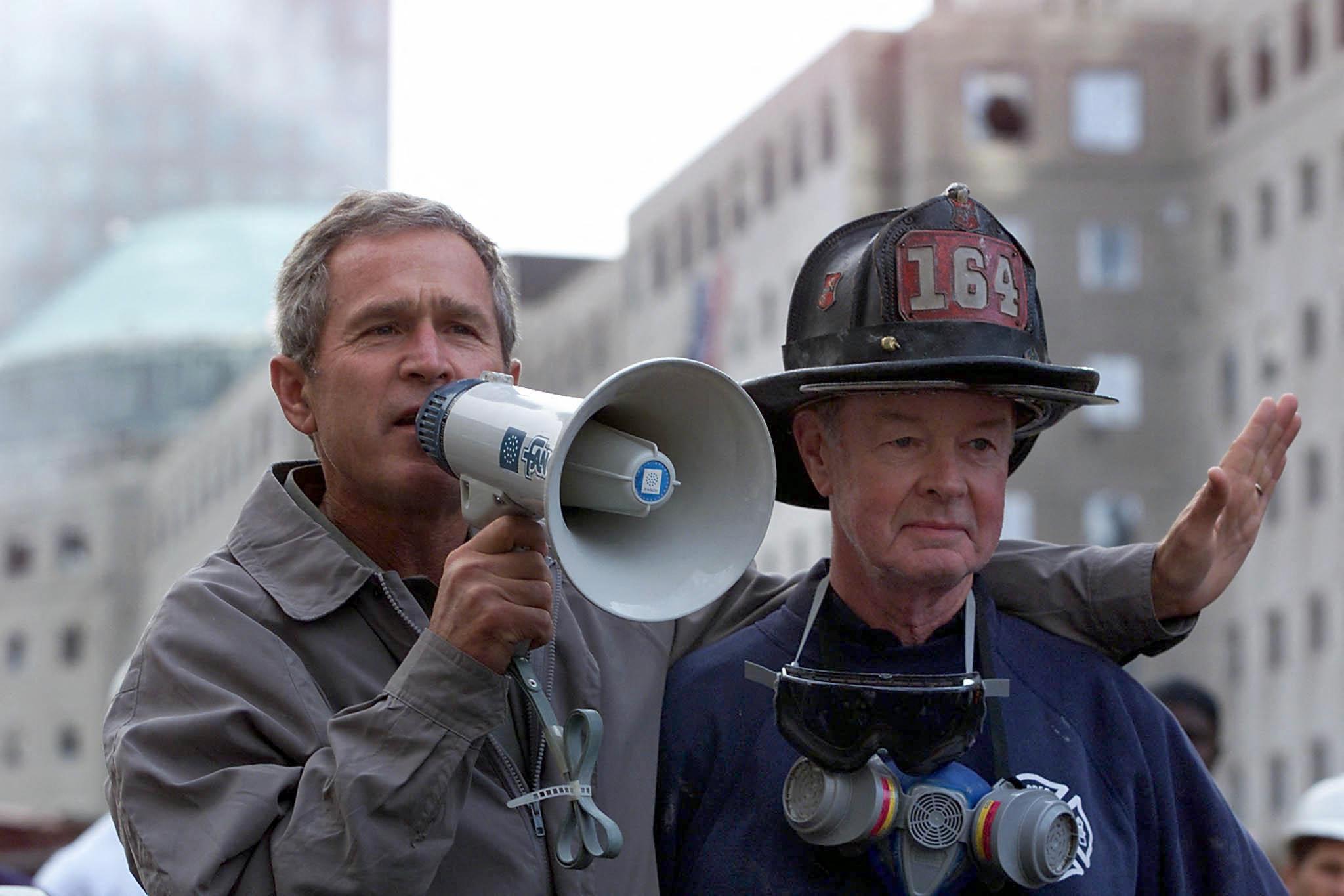Bob Beckwith, retired FDNY firefighter from iconic 9/11 photo with President Bush, dies at 91