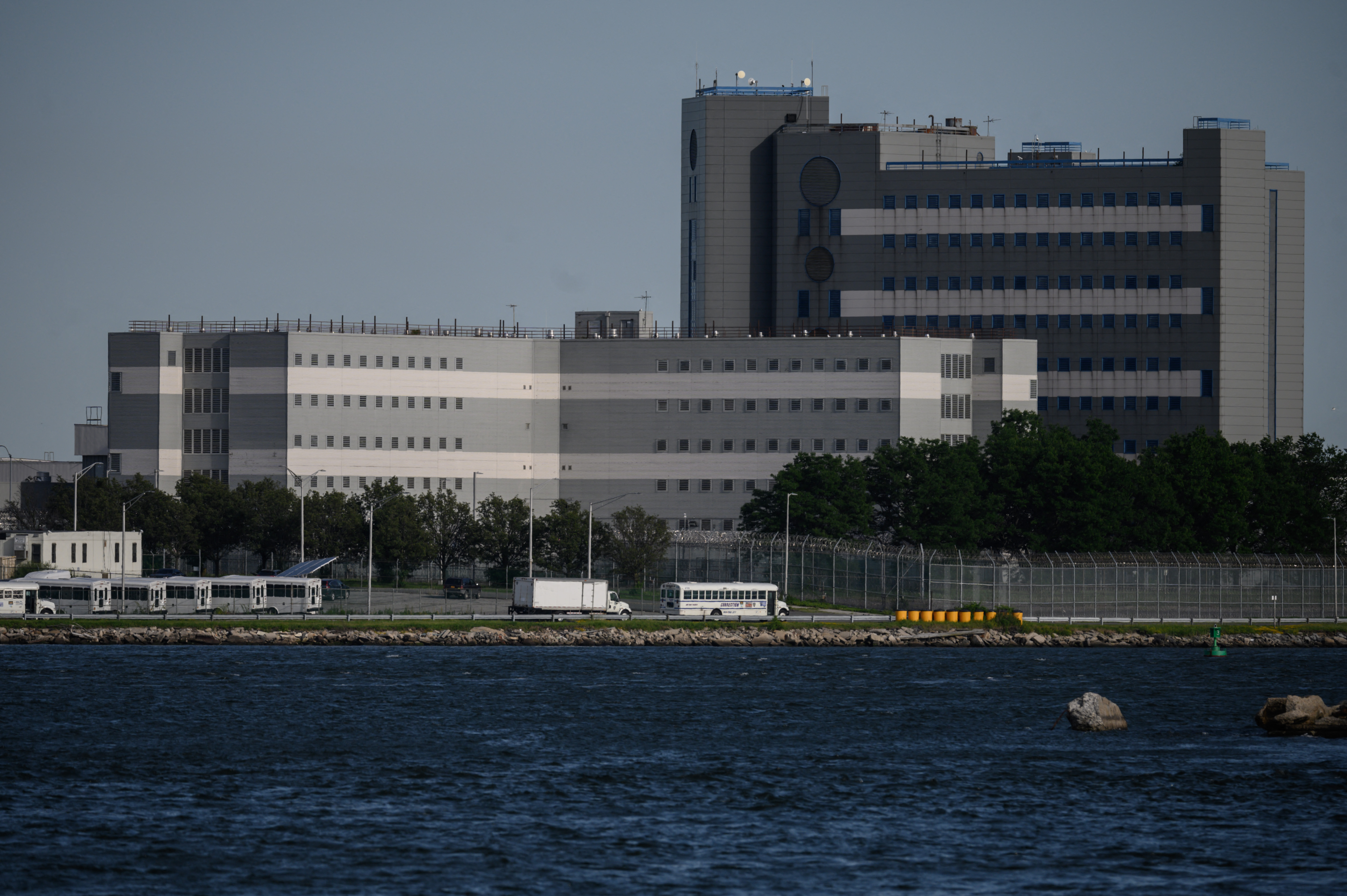 NYC jails have $250,000 sniper rifles, but no training