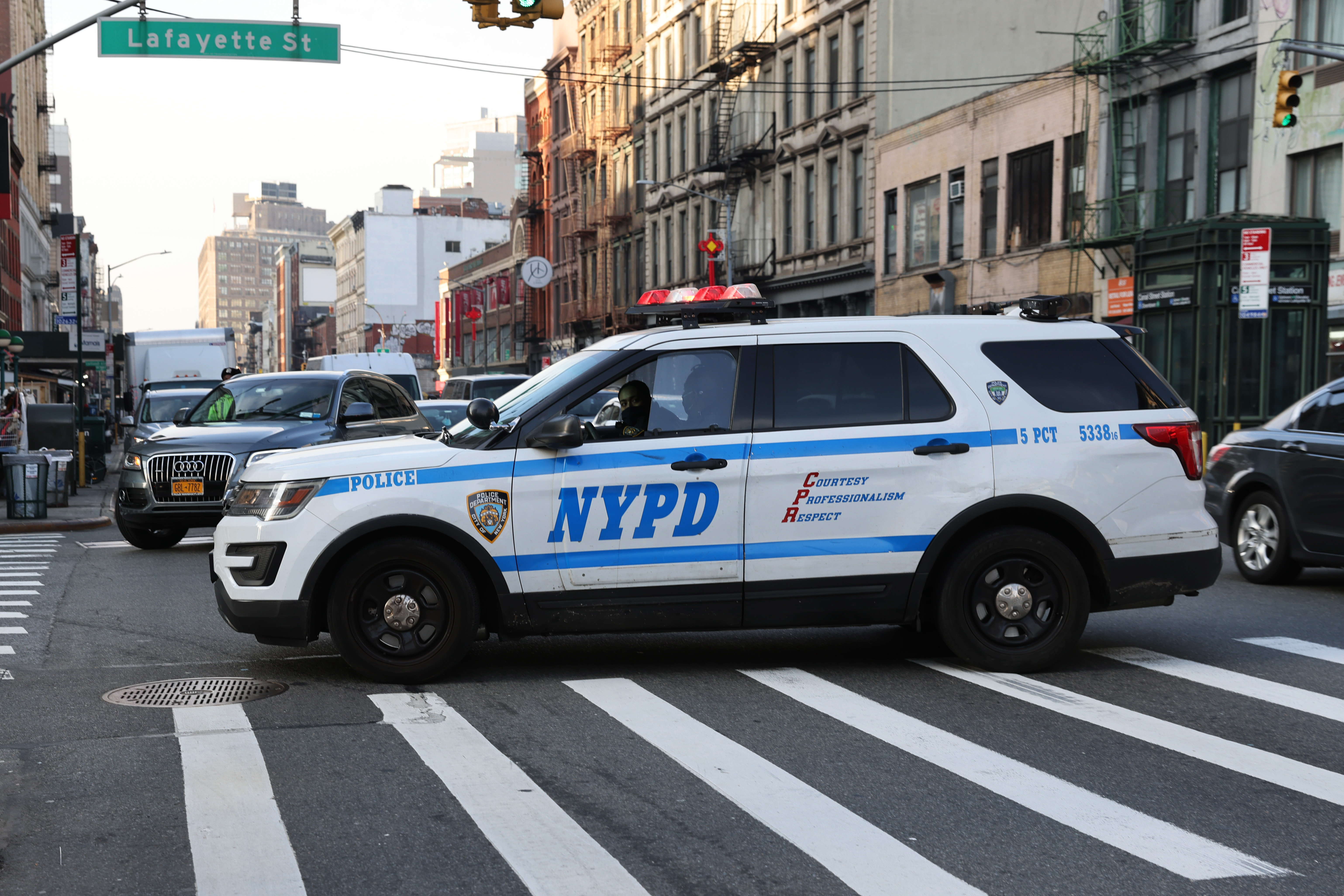 Major crimes up, but NYPD response times slower: mayor&rsquo;s office