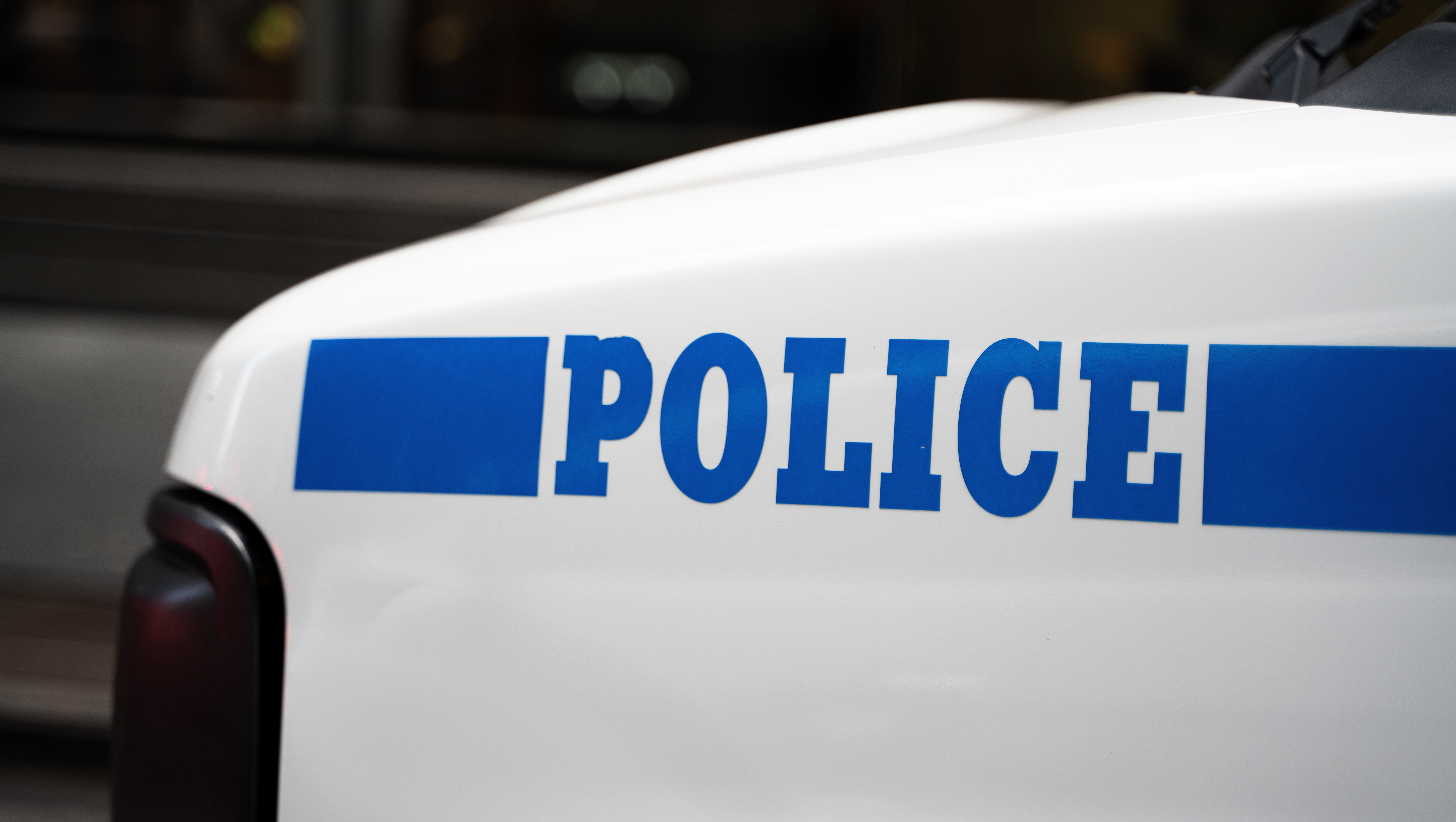 Unknown man yells at 16-year-old girl on Manhattan subway, pulling on her hijab: Police Unknown man yells at 16-year-old girl on Manhattan subway, pulling on her hijab: Police