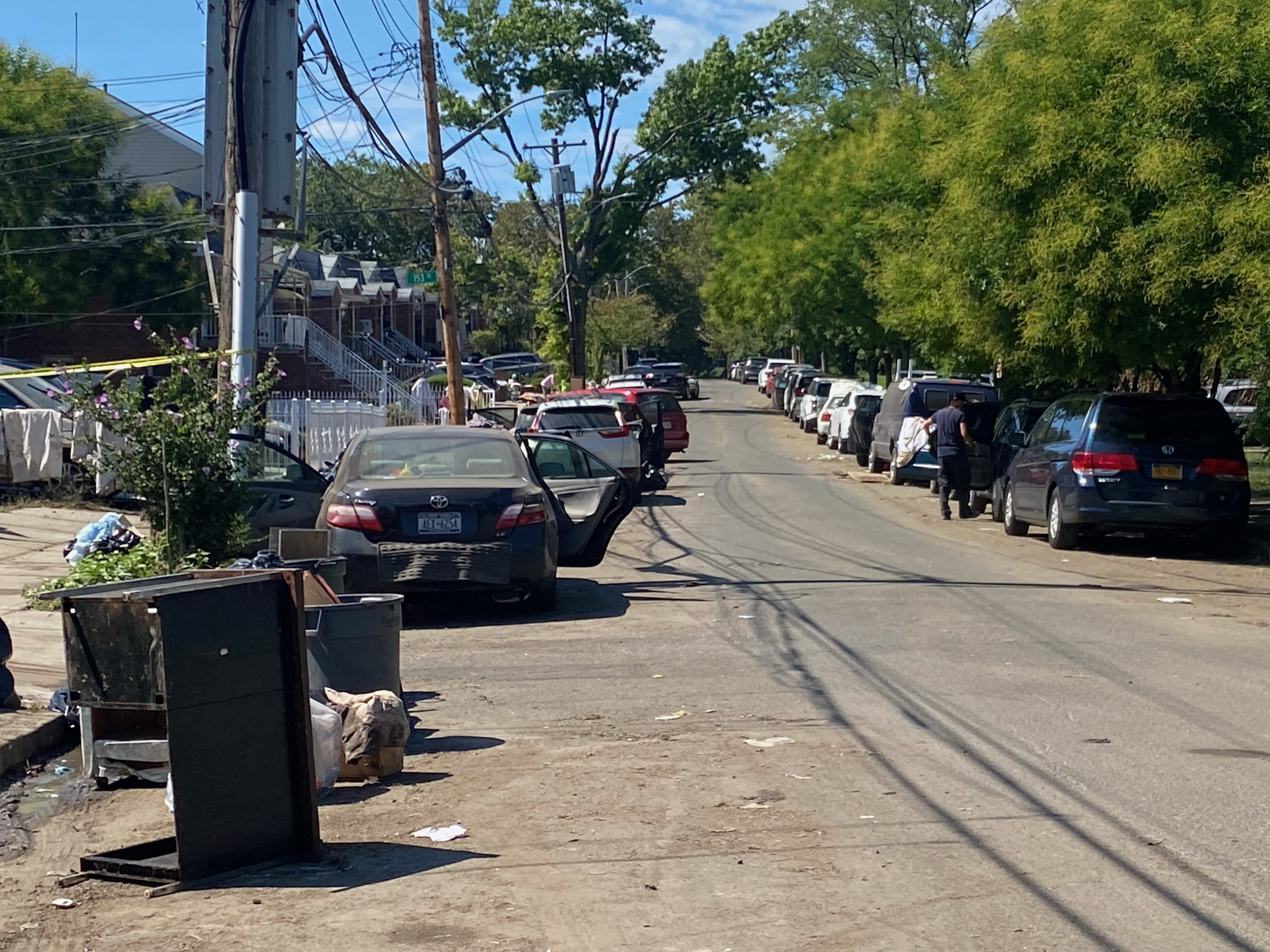 Police investigating string of carjackings and robberies in Queens