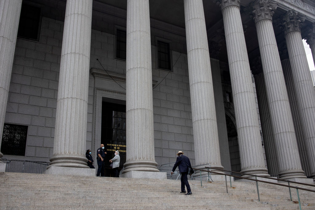 Son of federal judge trying to avoid prison in Manhattan sex tape case