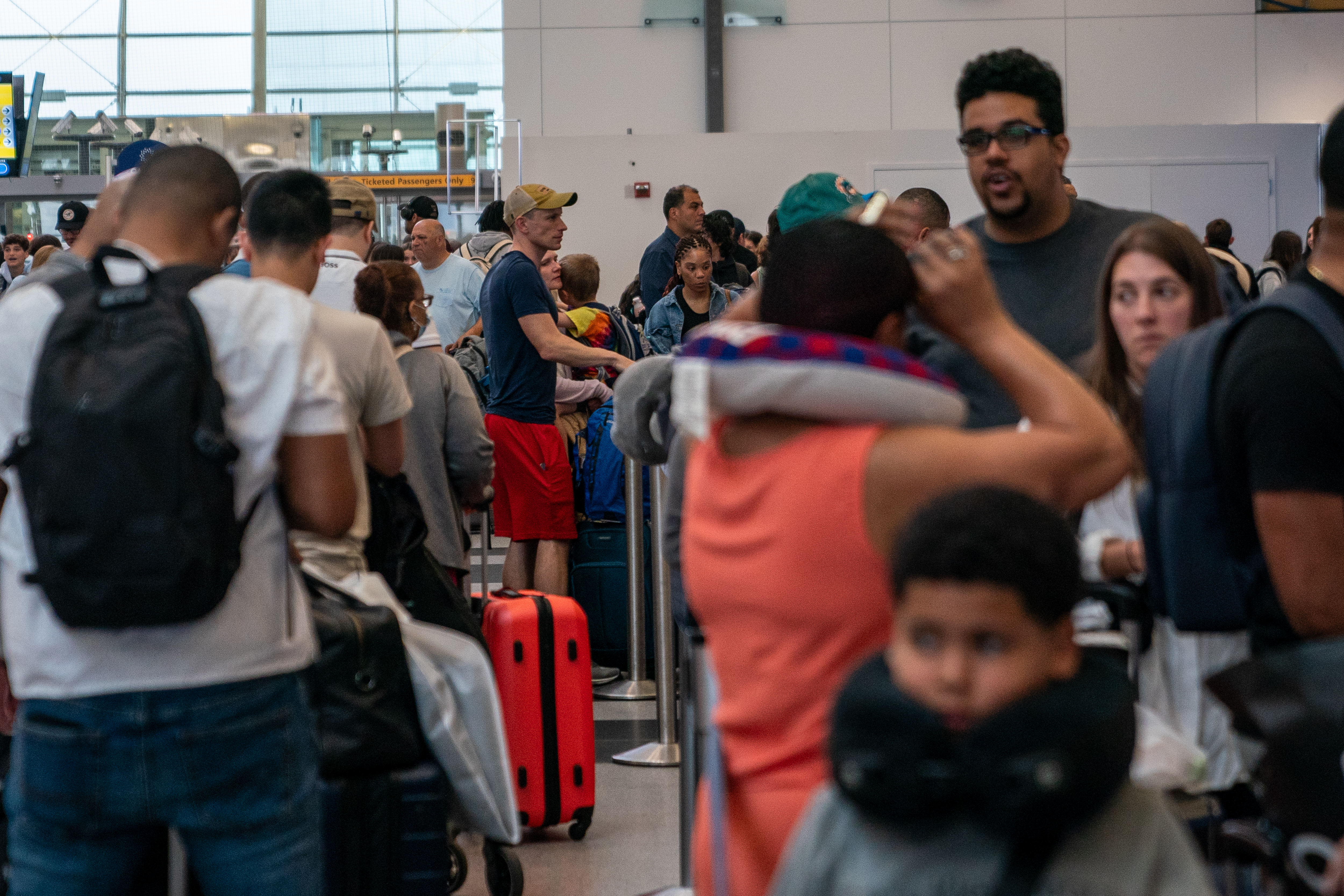 After summer of hours-long lines, TSA deploys more security workers to JFK Airport