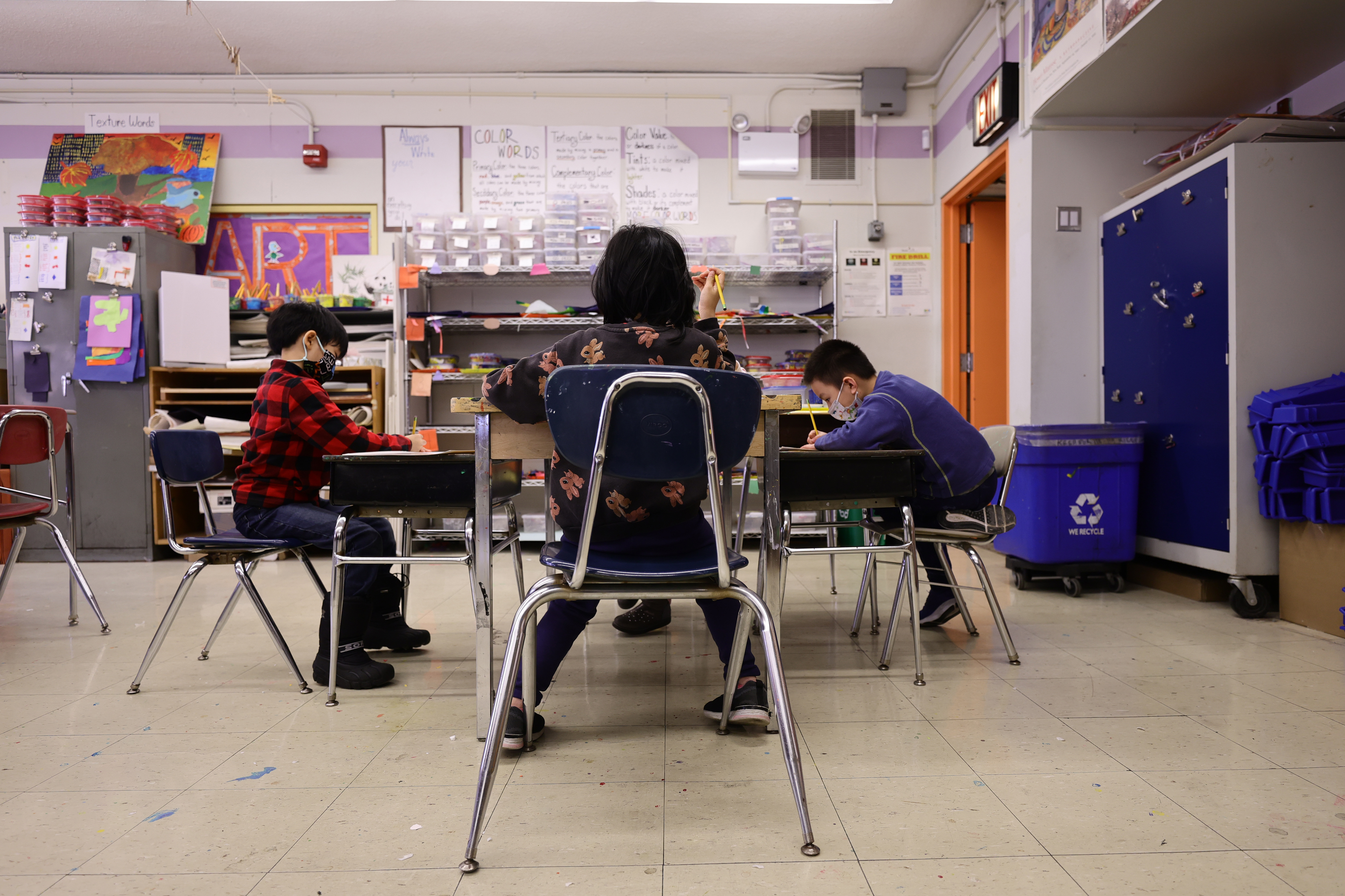 New York lawmakers vote to decrease public school class sizes