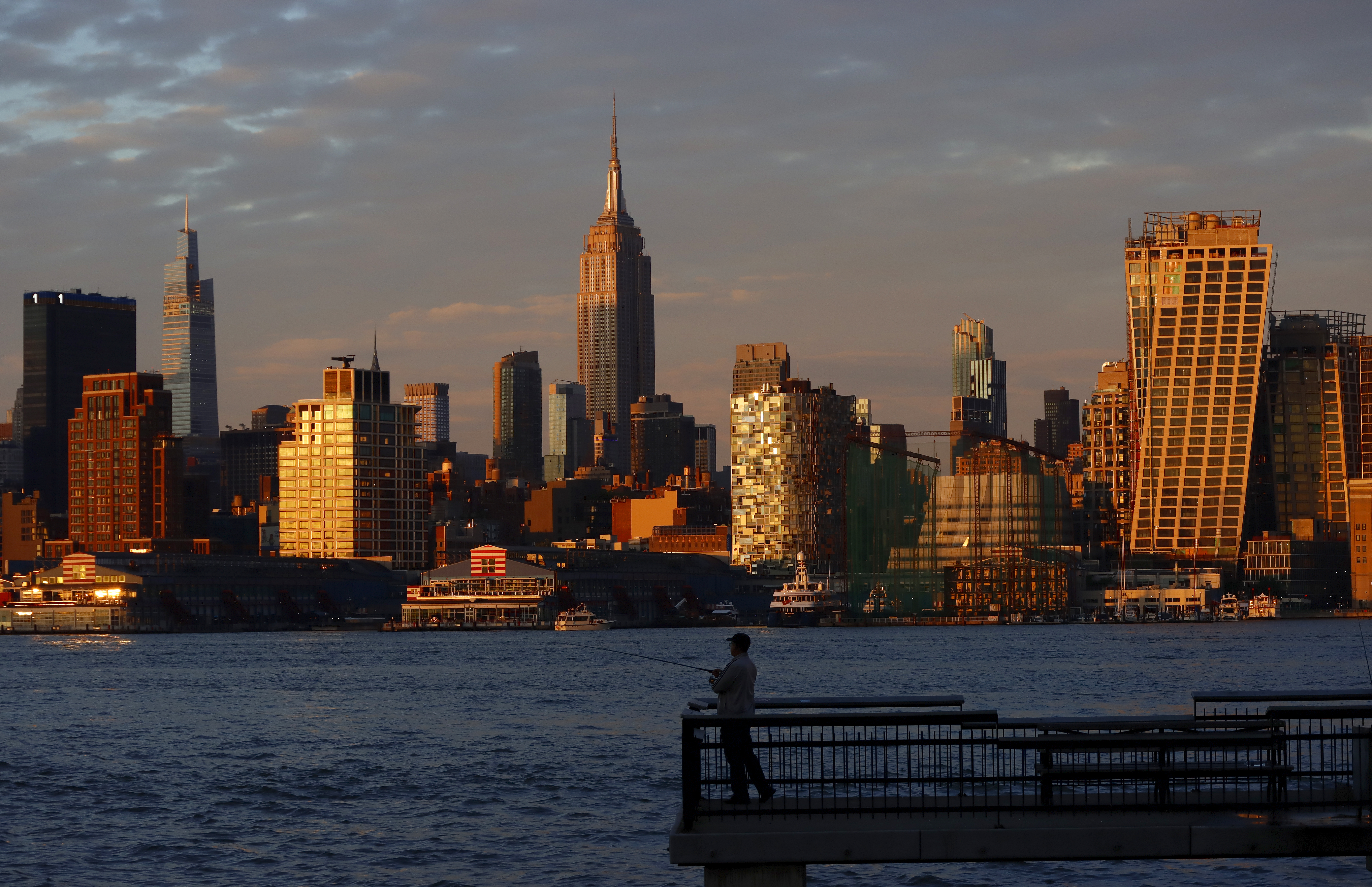 City officials commemorate Juneteenth in ceremony and lights