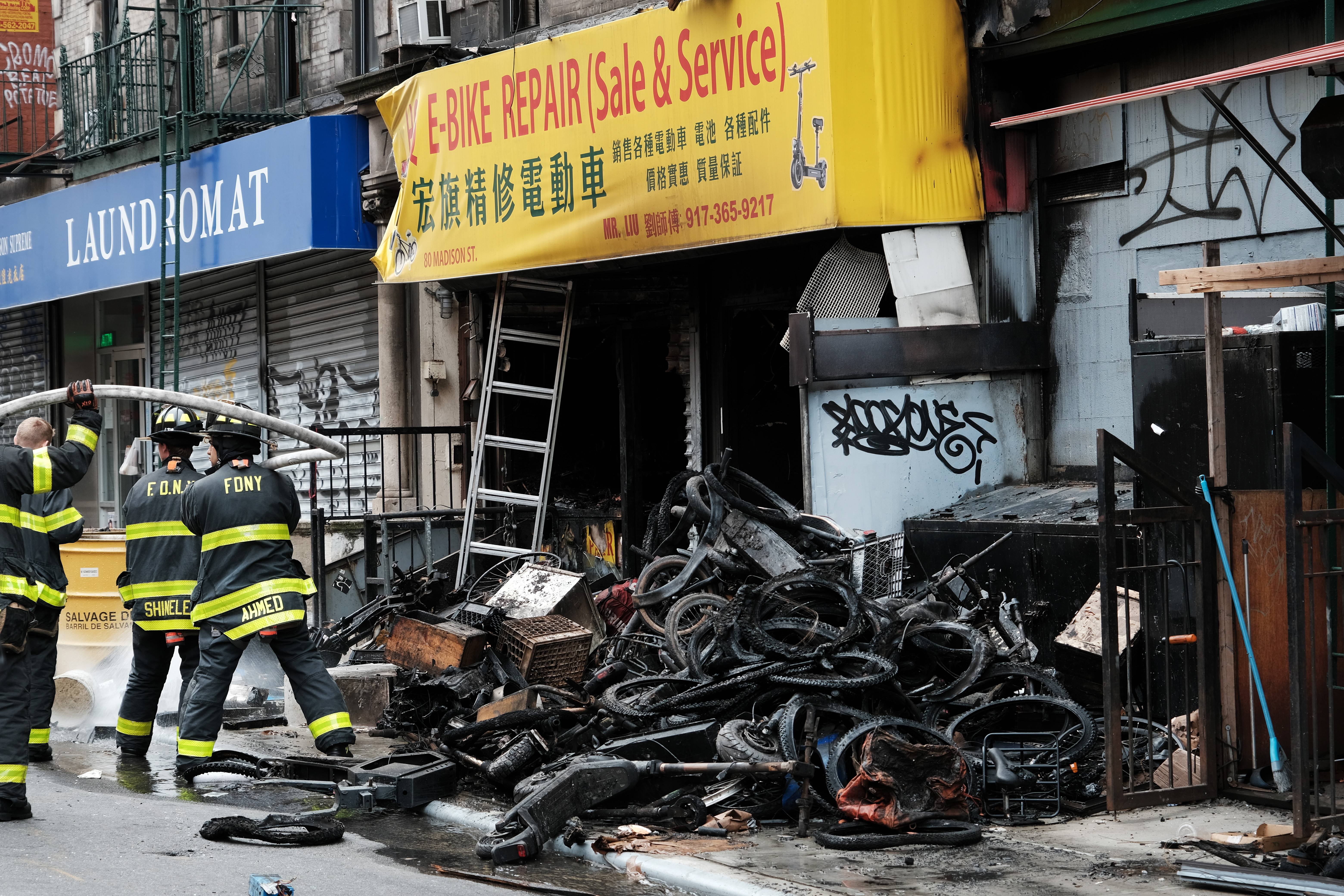 NYC Council increases penalties for selling fire-causing e-bikes, passes street vendor reforms