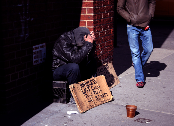 How many New Yorkers live on the streets? Volunteers attempt to find out